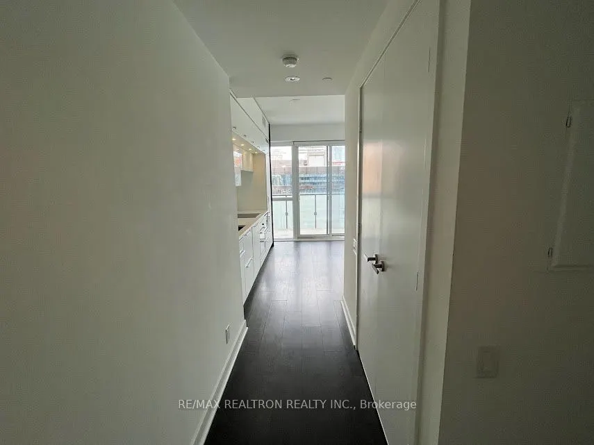 15 Grenville Street, #2706