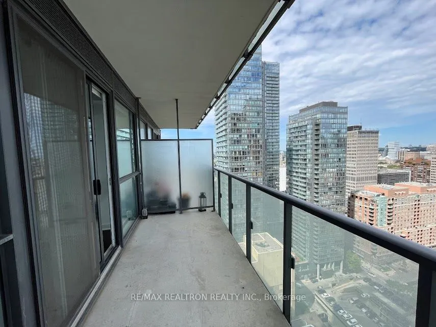 15 Grenville Street, #2706