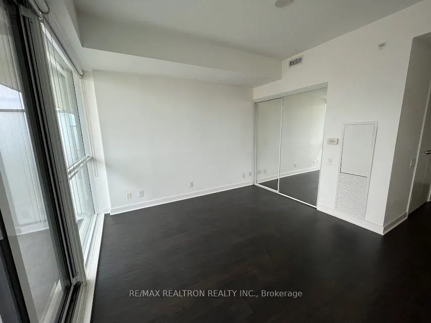 15 Grenville Street, #2706