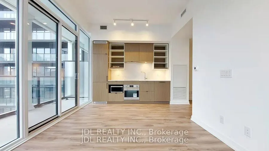 20 Edward Street, #1216