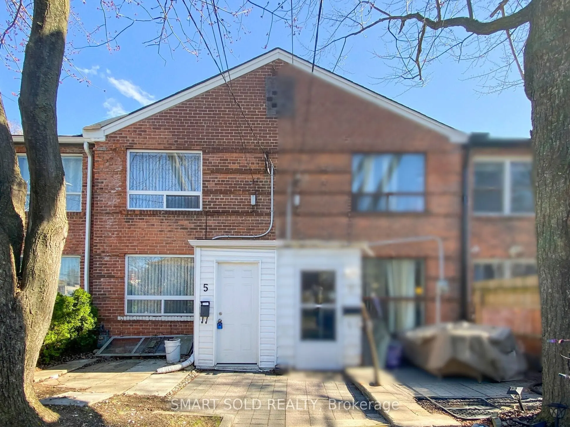 5 Khedive Avenue