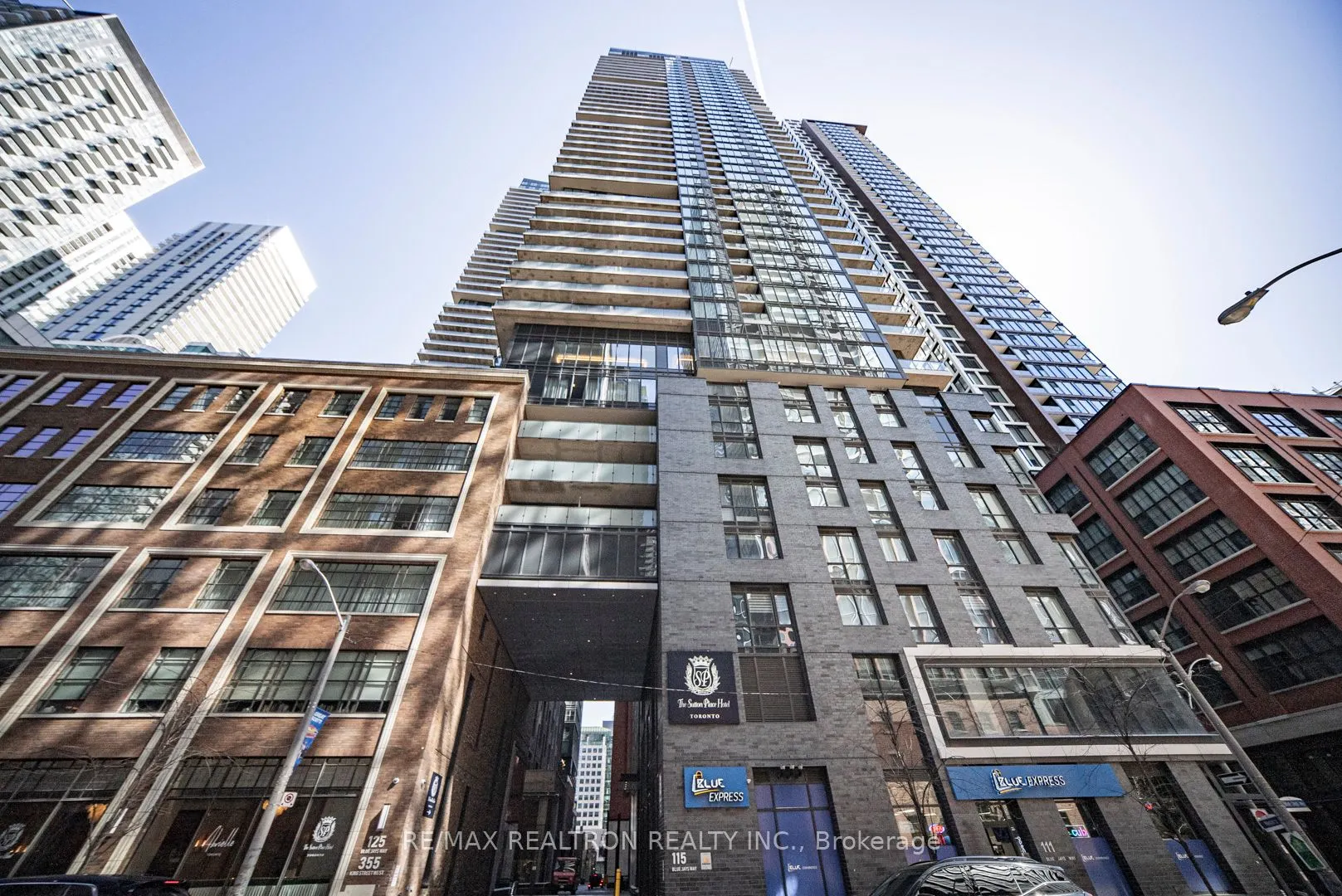 115 Blue Jays Way, #2702