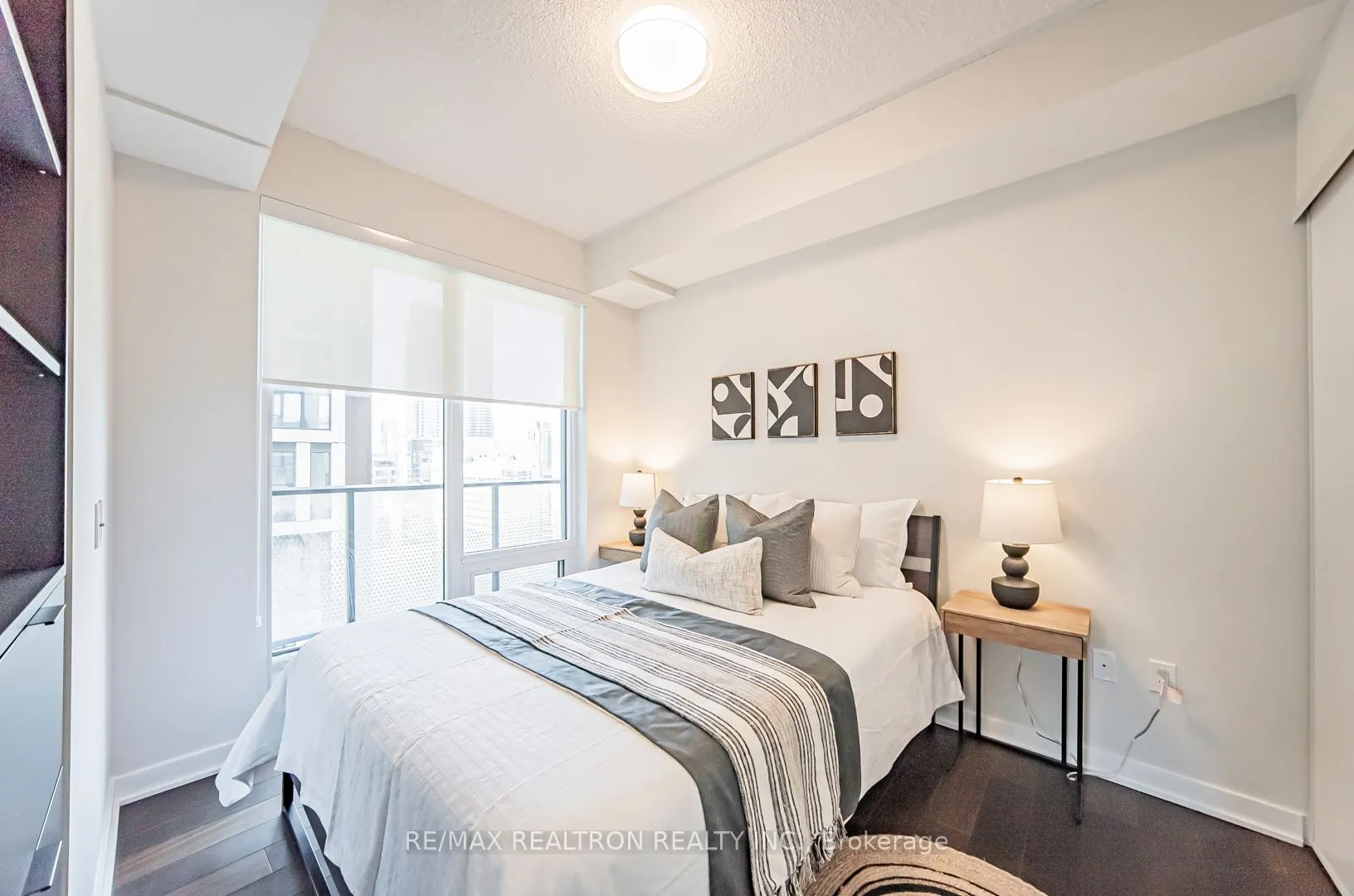 115 Blue Jays Way, #2702