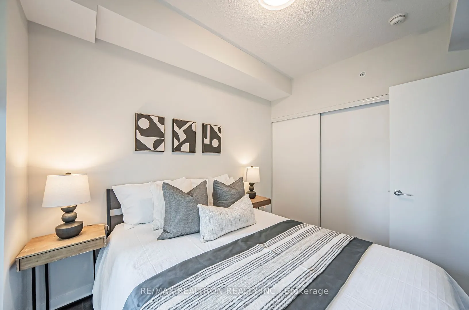 115 Blue Jays Way, #2702