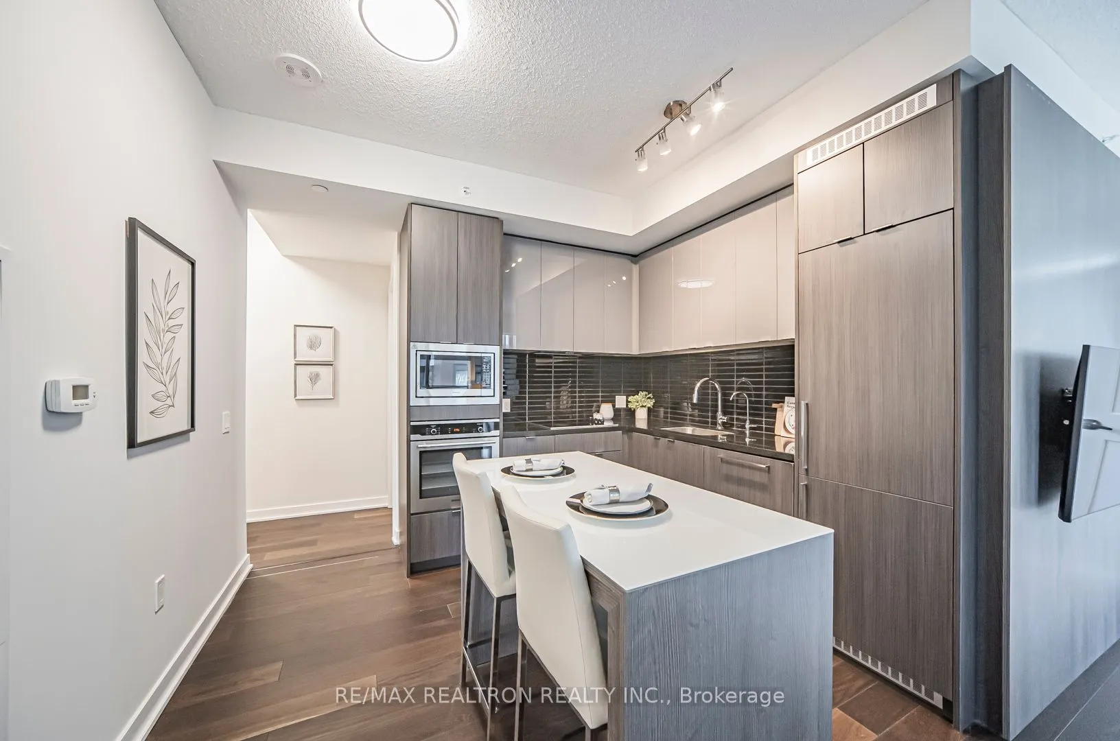 115 Blue Jays Way, #2702