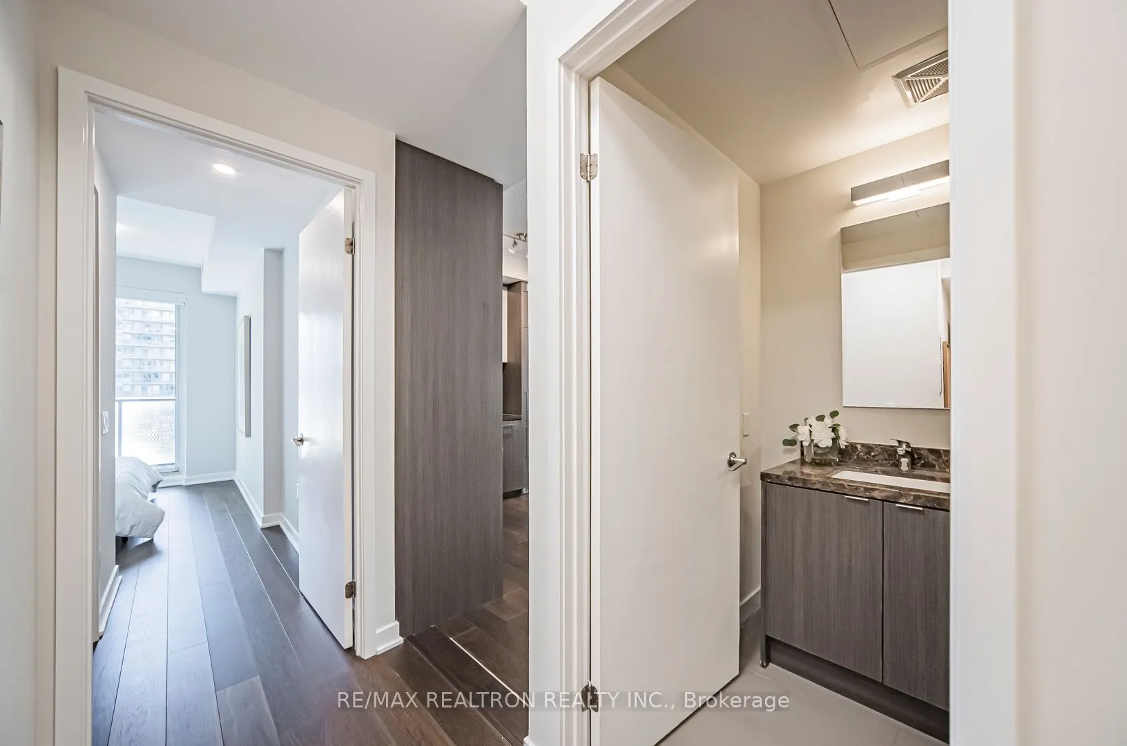 115 Blue Jays Way, #2702