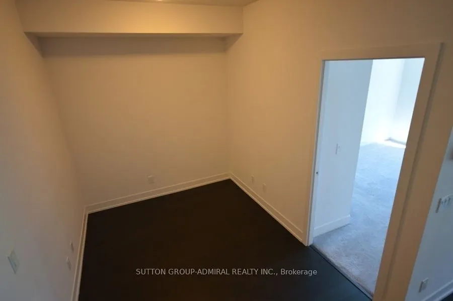 7 Kenaston Gardens #124