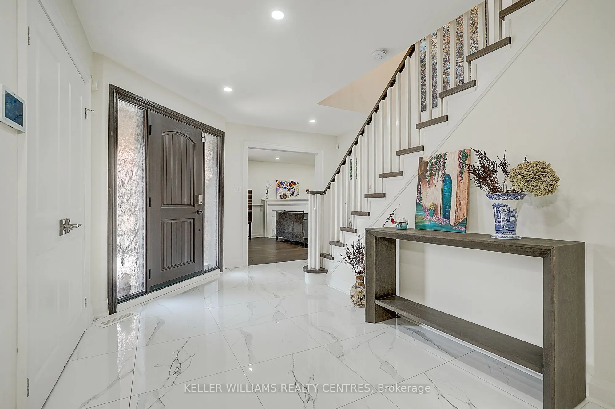 11 Elkpath Avenue