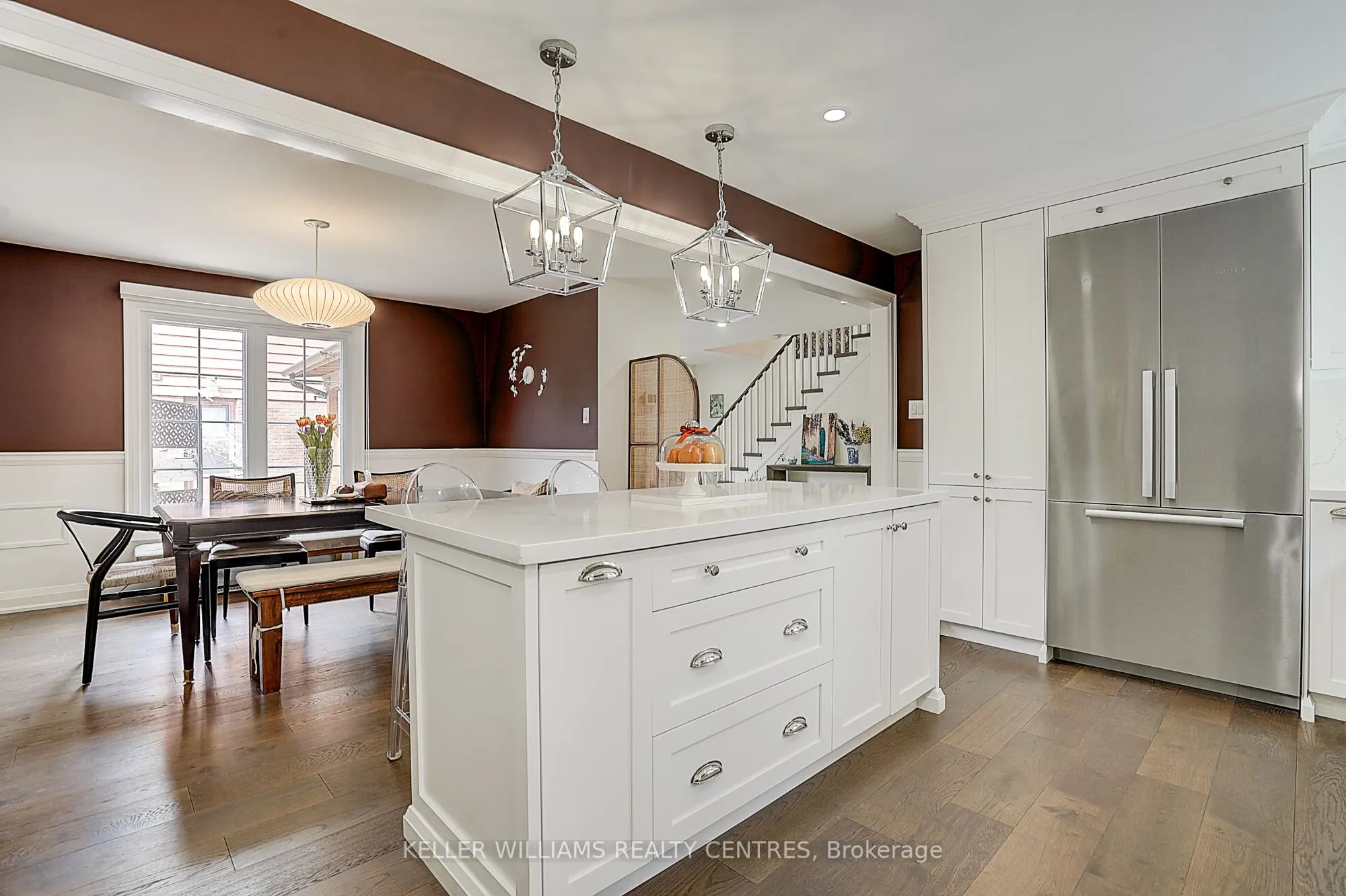 11 Elkpath Avenue
