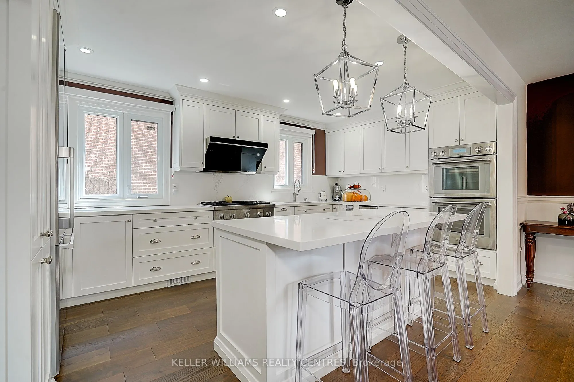 11 Elkpath Avenue