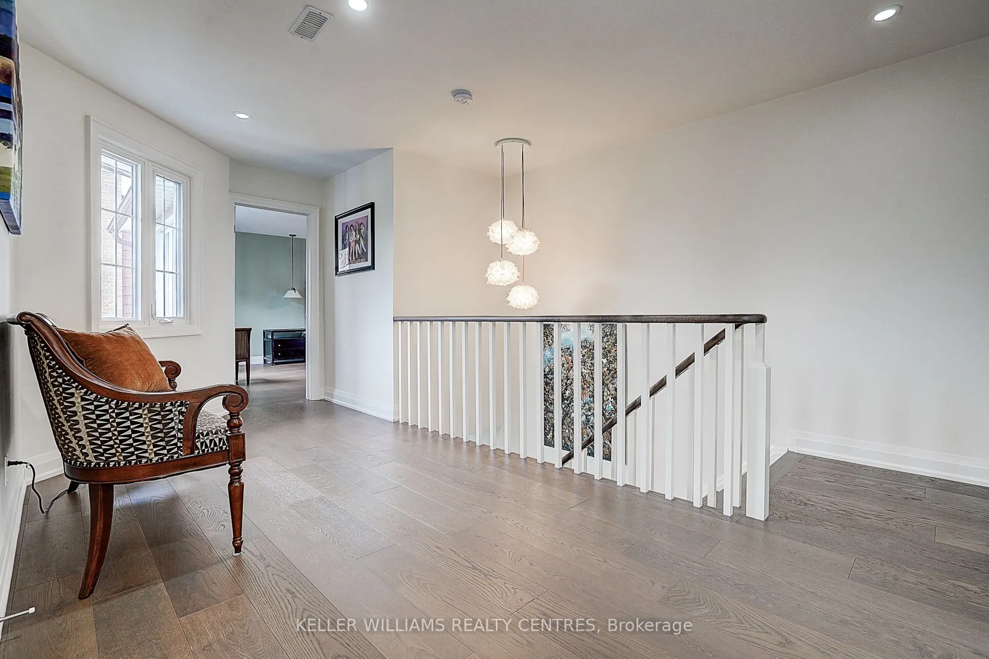 11 Elkpath Avenue