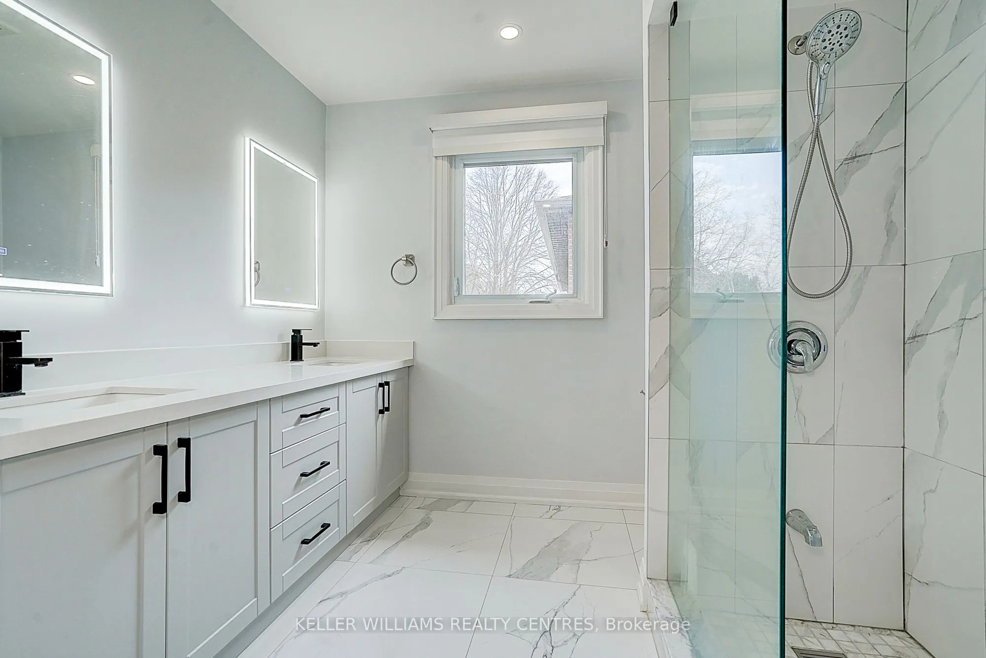 11 Elkpath Avenue