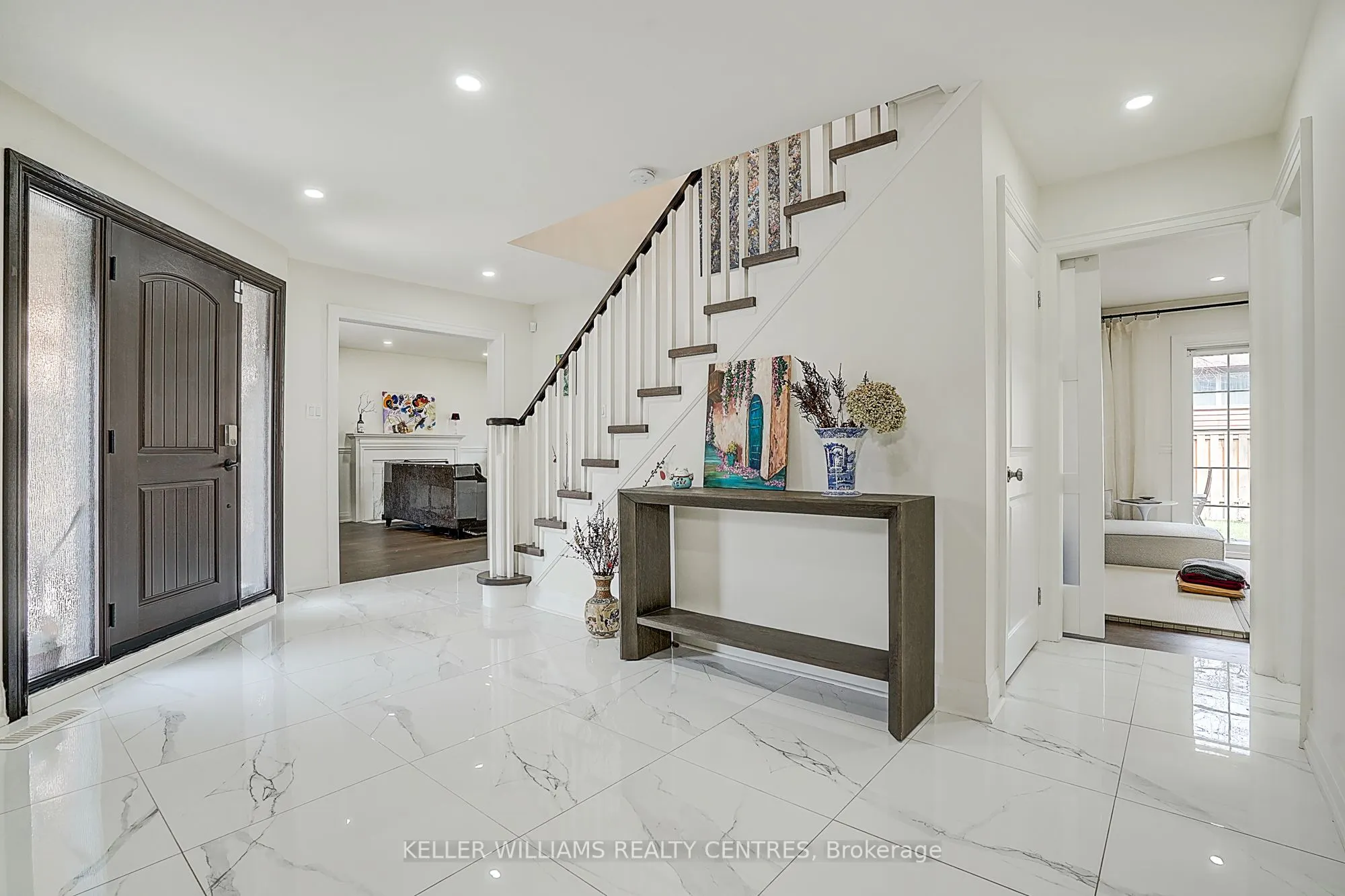 11 Elkpath Avenue