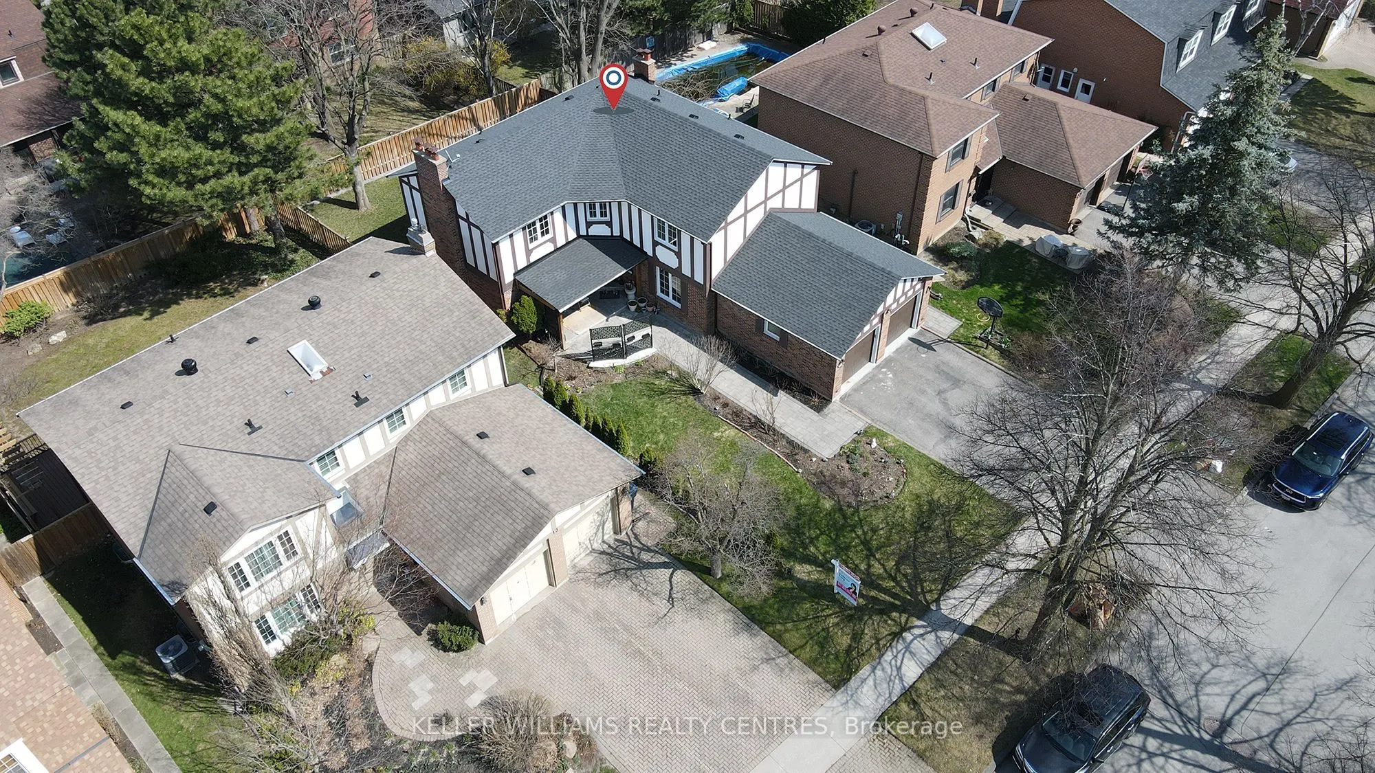 11 Elkpath Avenue