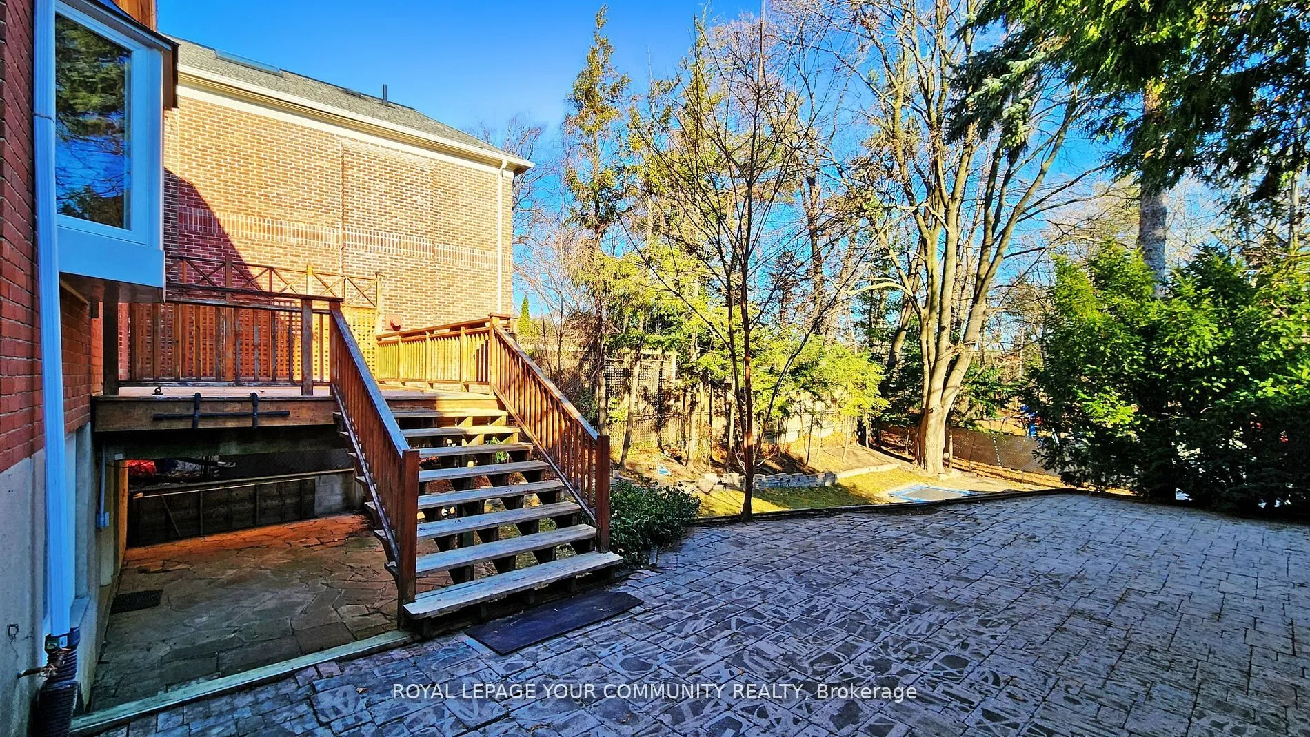 19 Strathgowan Crescent