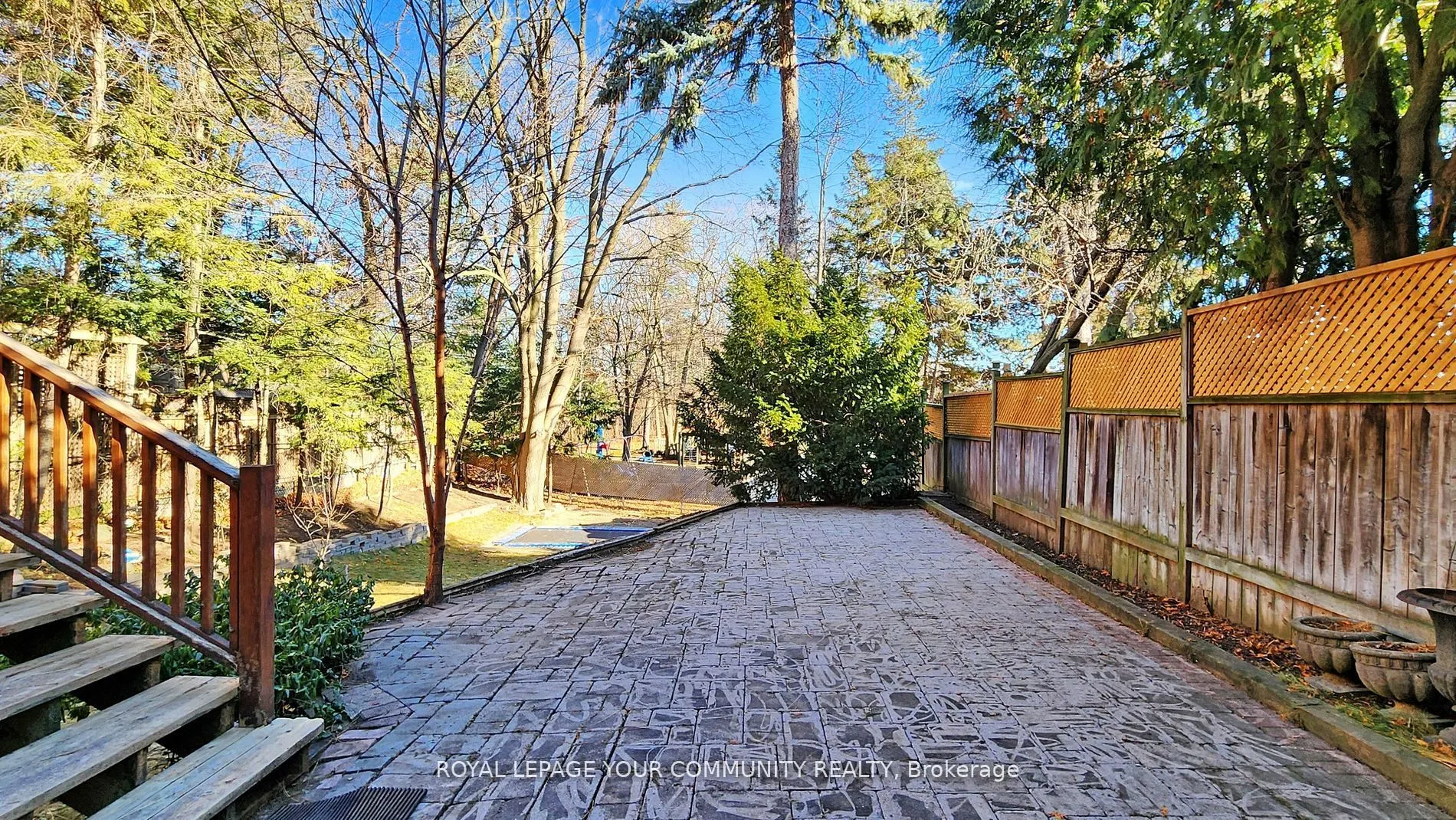 19 Strathgowan Crescent