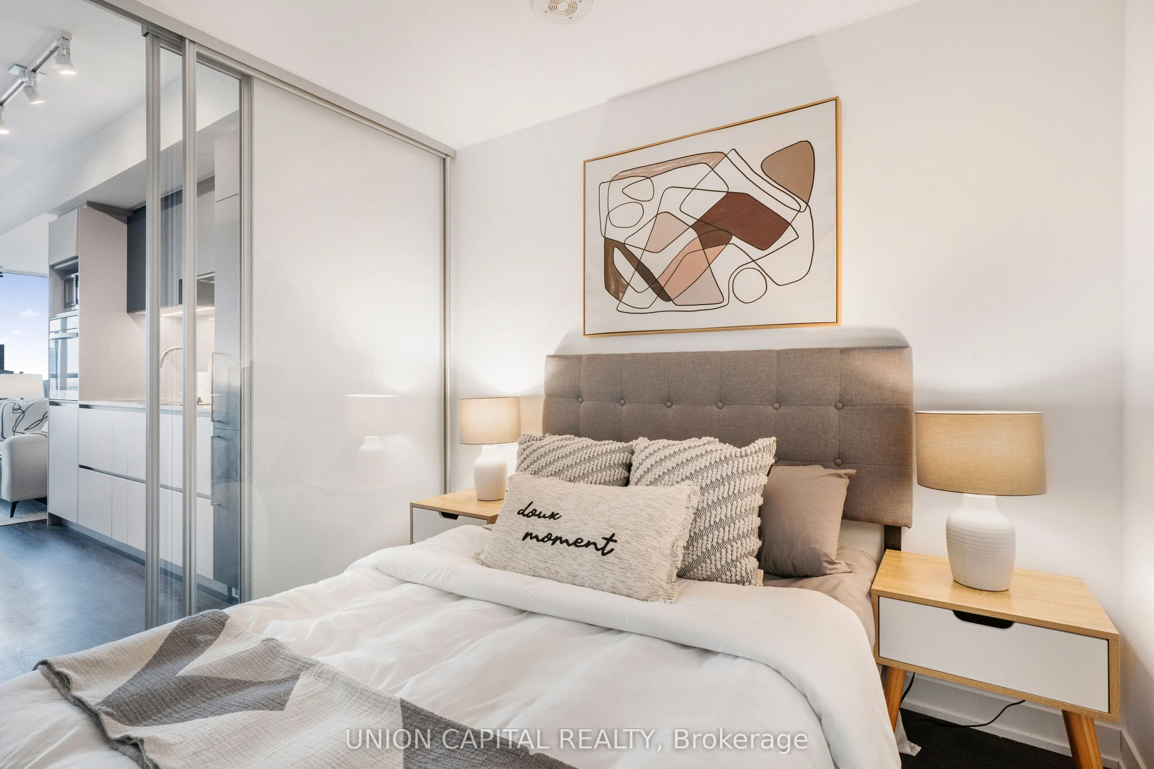 319 Jarvis Street, #4908