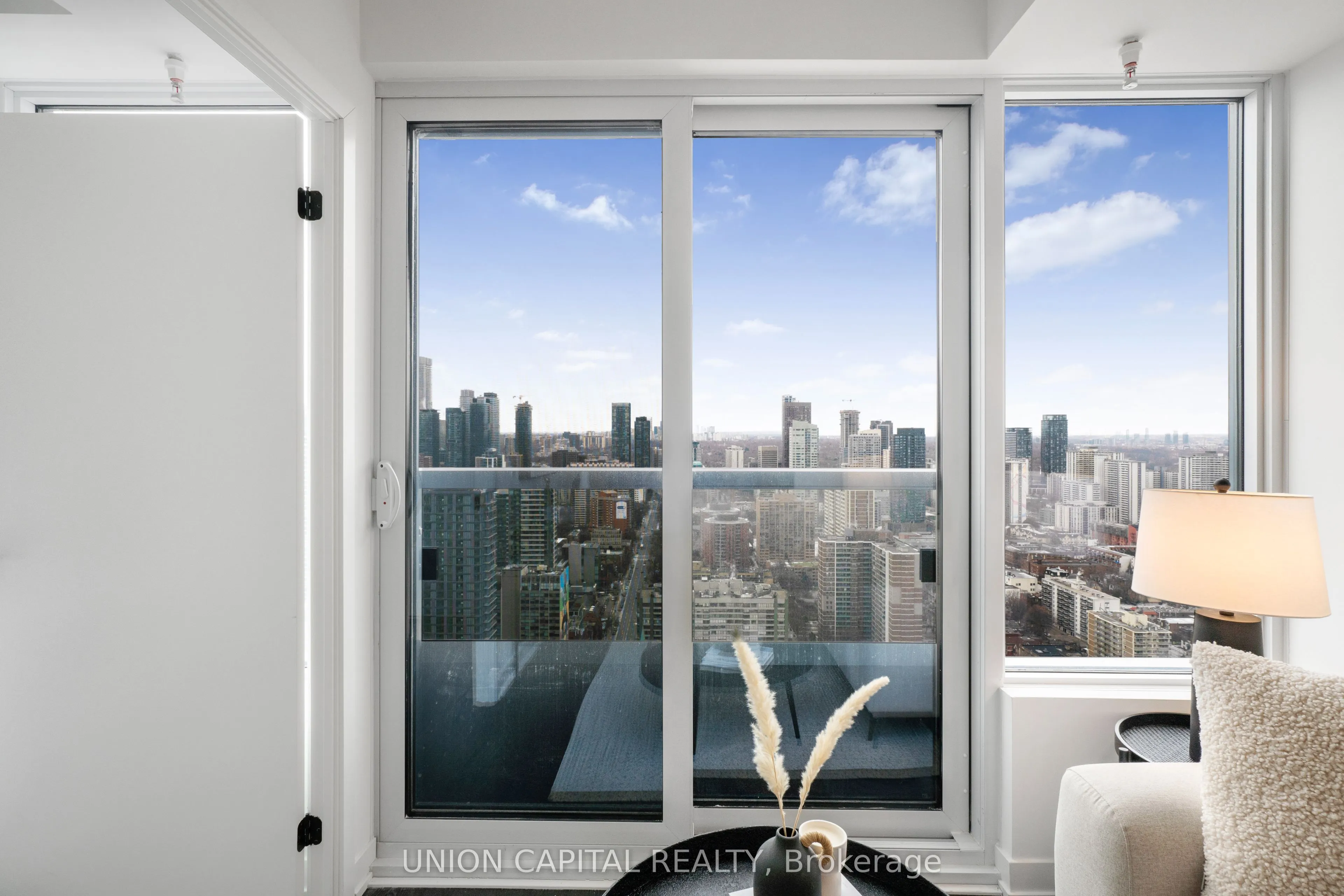319 Jarvis Street, #4908