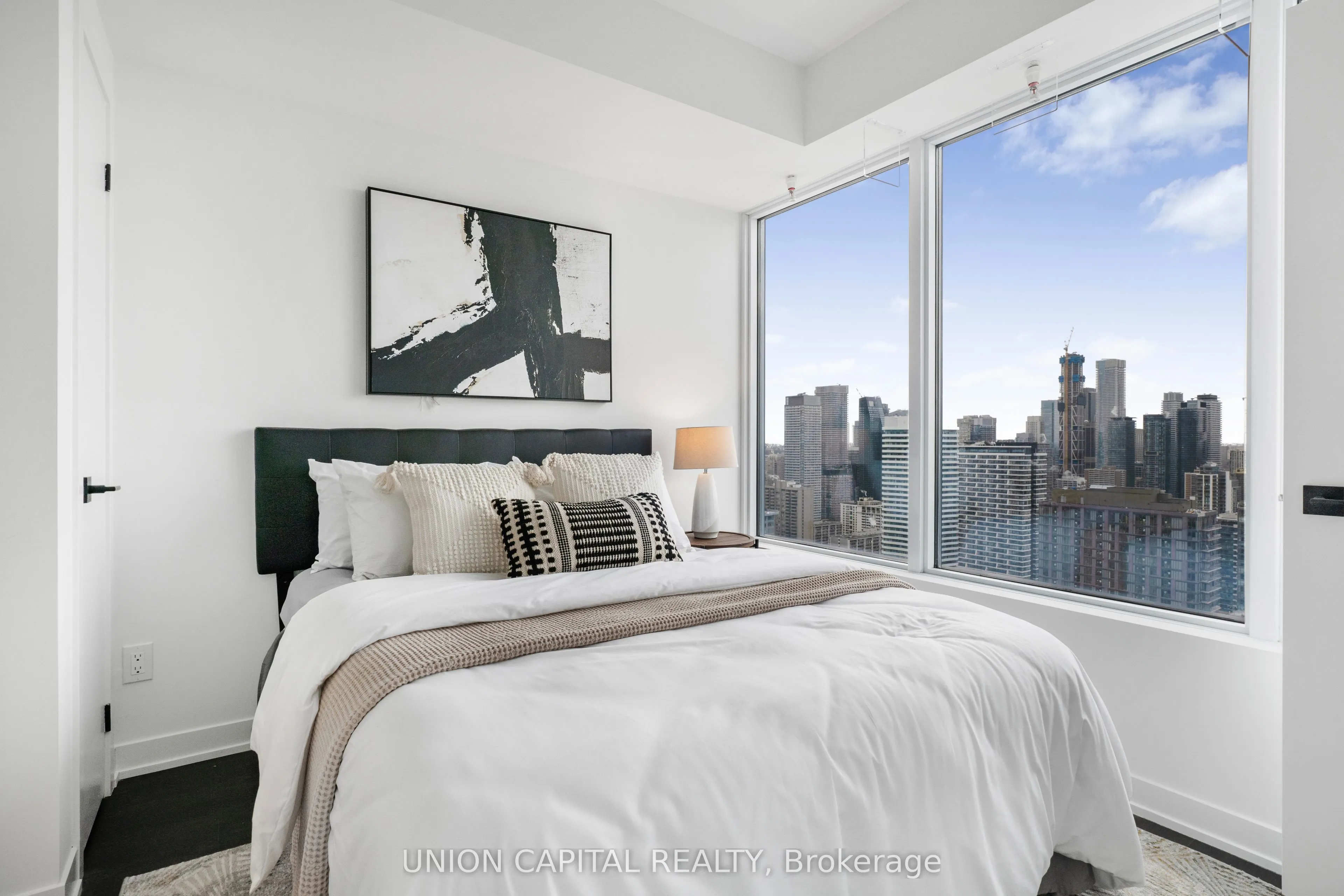 319 Jarvis Street, #4908