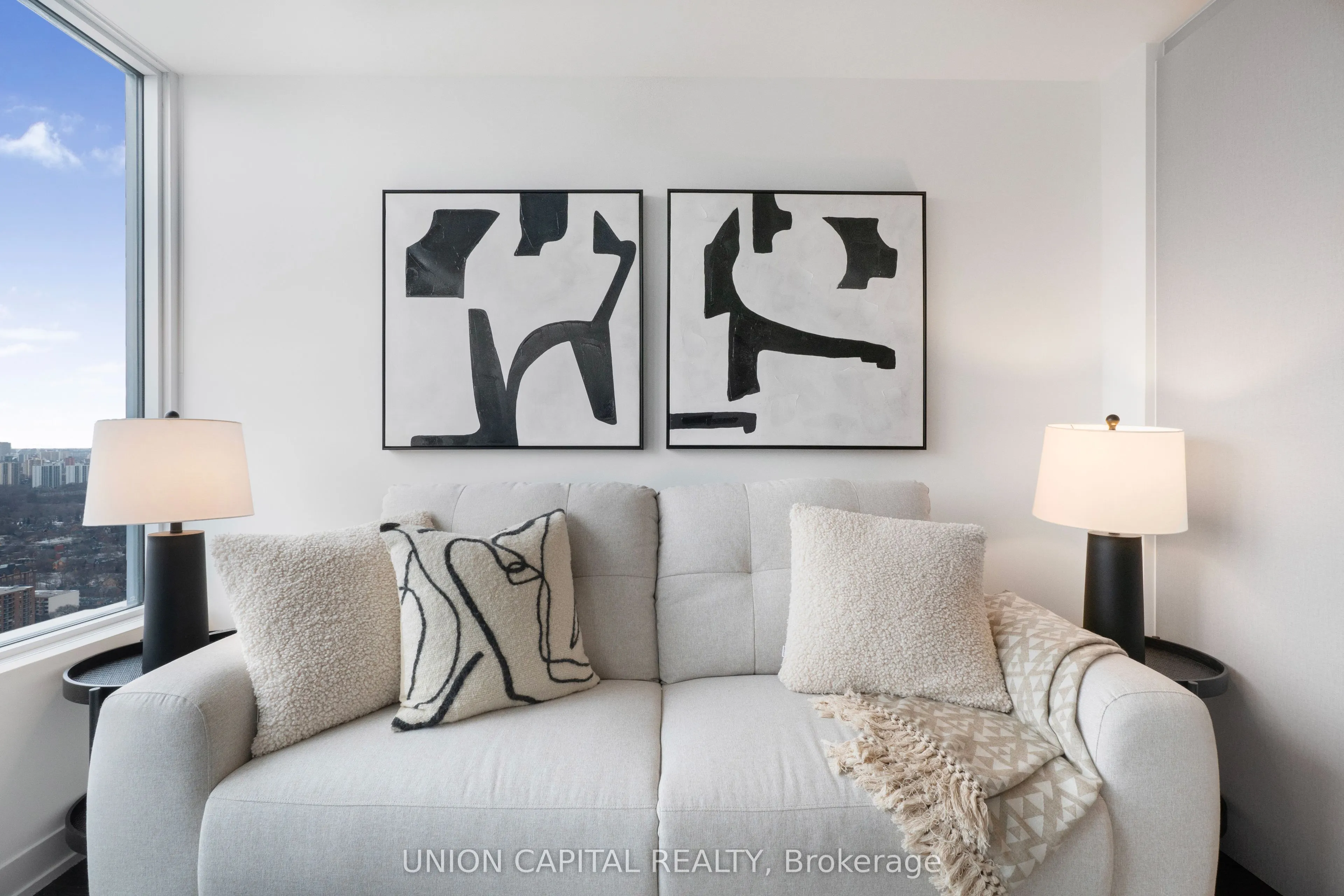 319 Jarvis Street, #4908