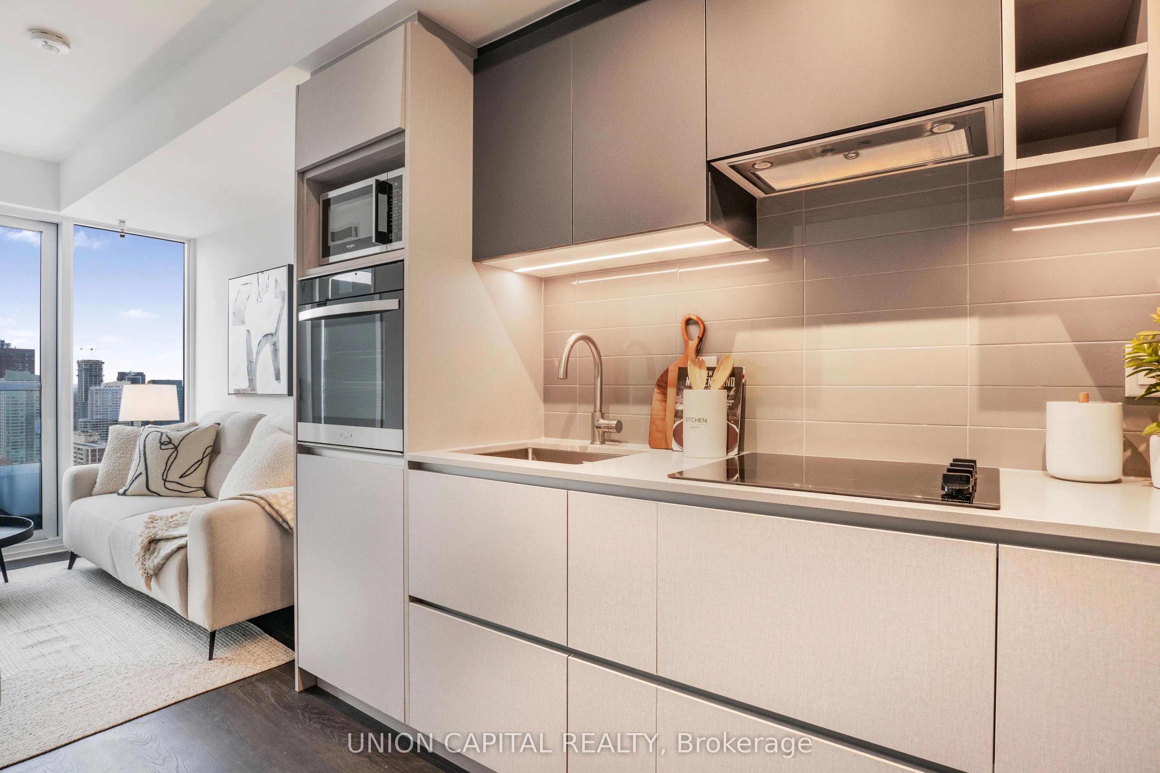 319 Jarvis Street, #4908