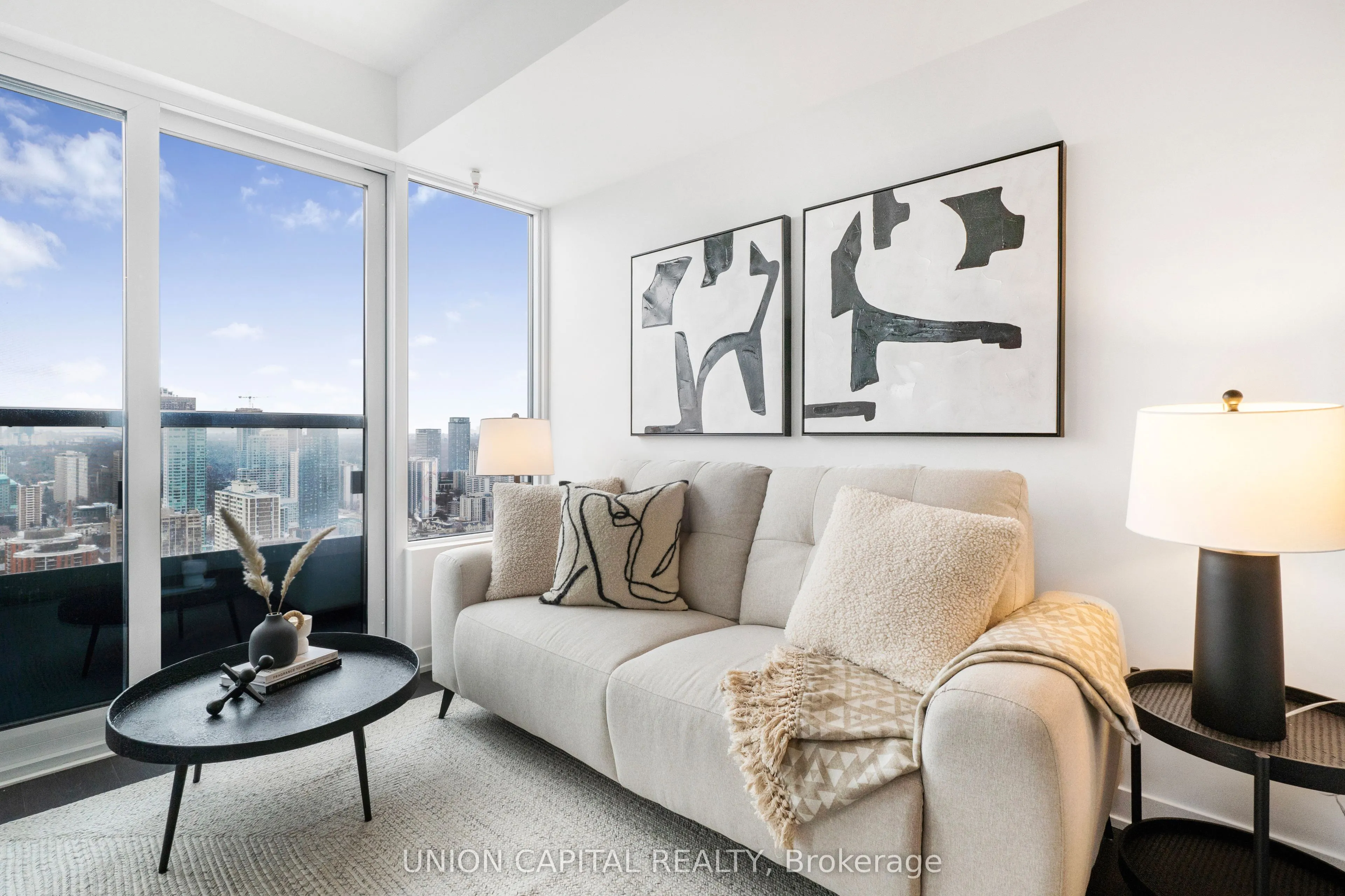319 Jarvis Street, #4908