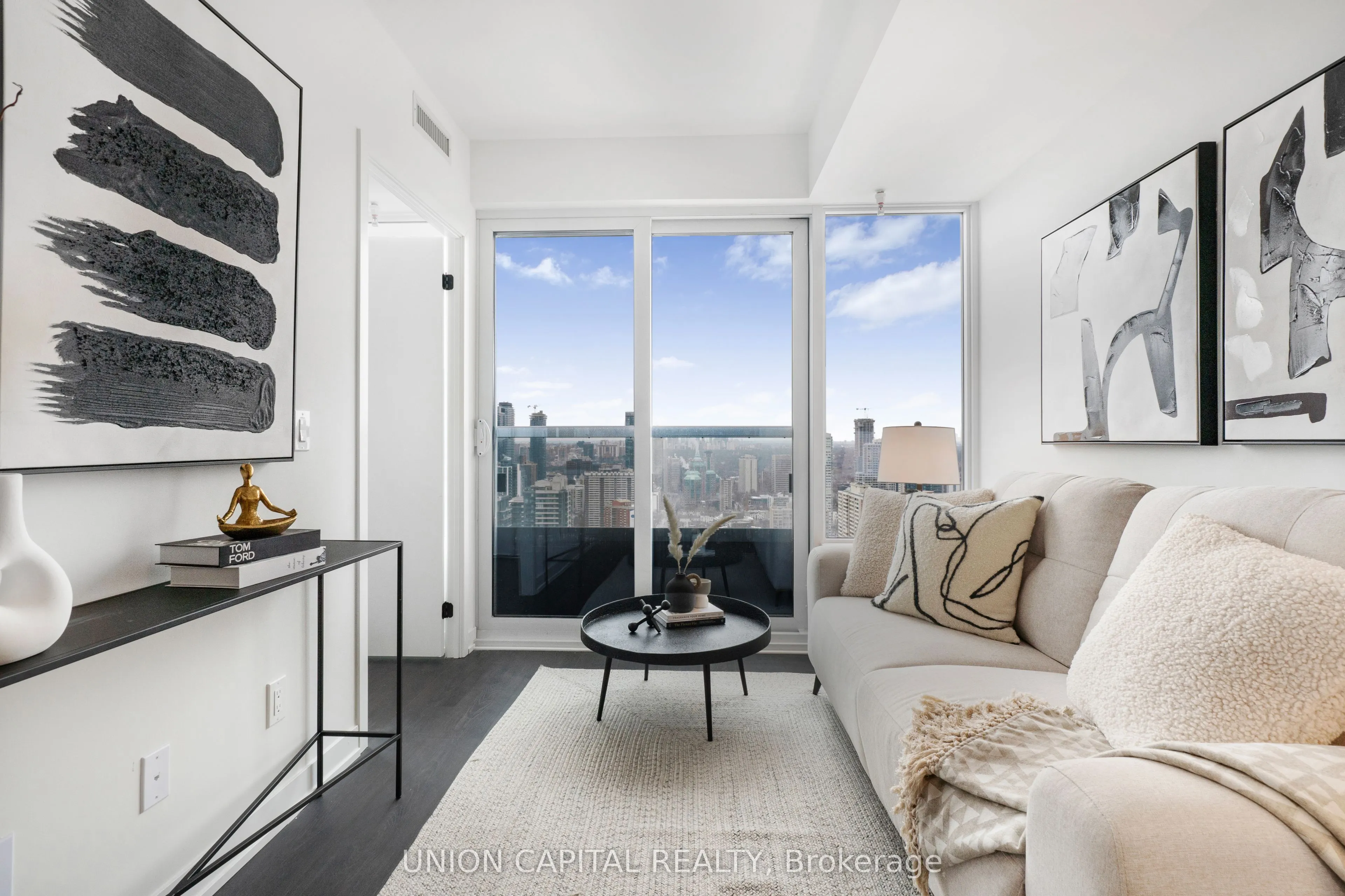 319 Jarvis Street, #4908