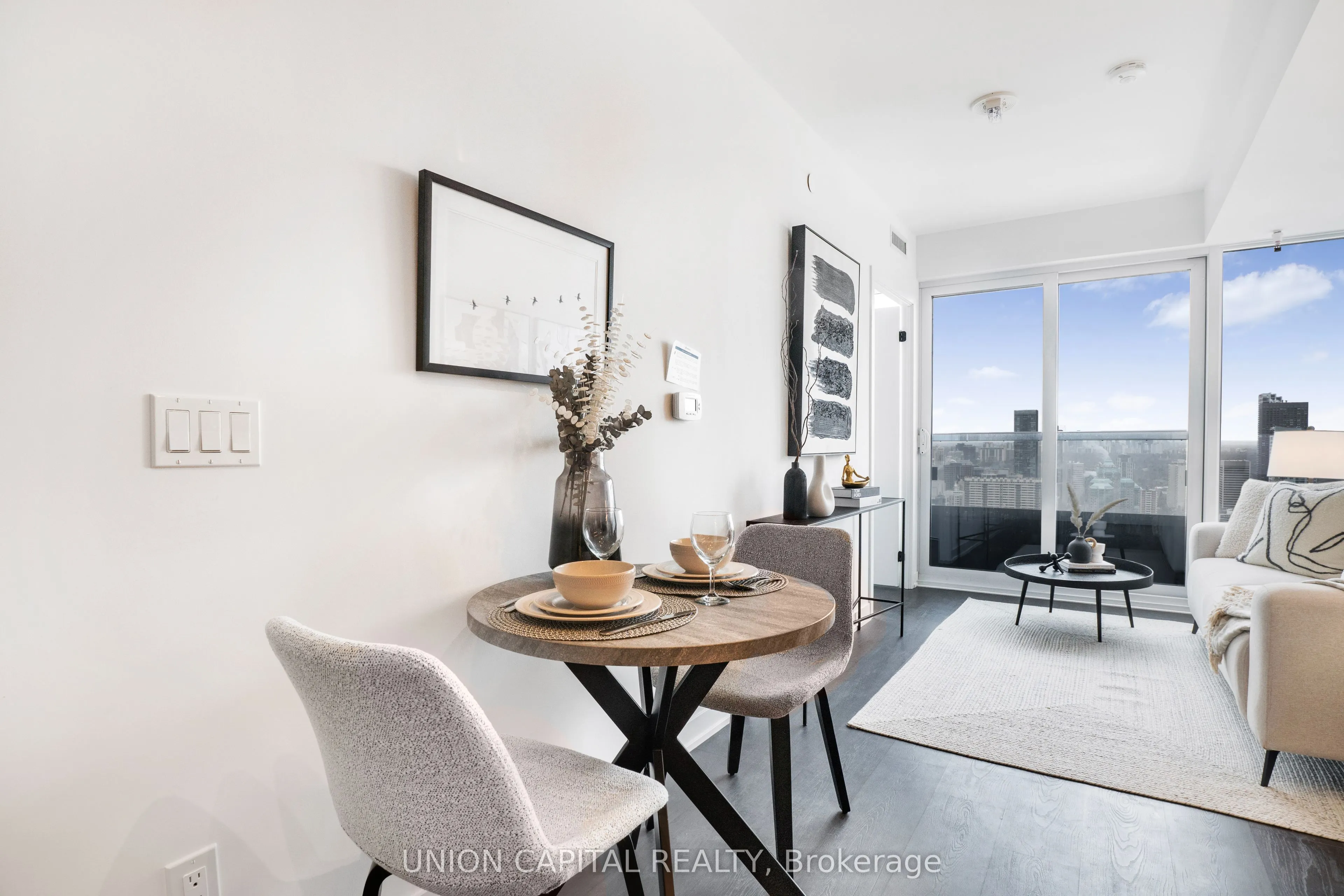319 Jarvis Street, #4908