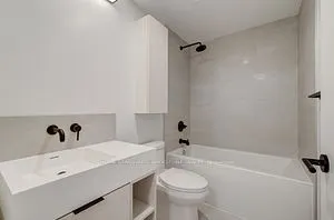 108 Peter Street #2011