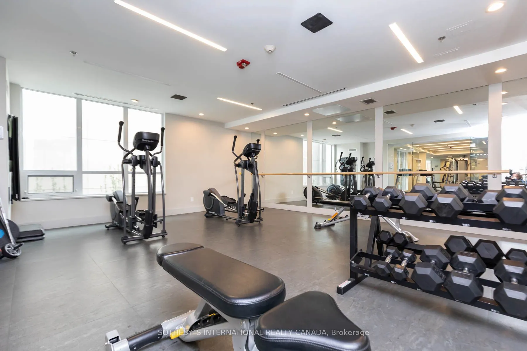 377 Madison Avenue, #424