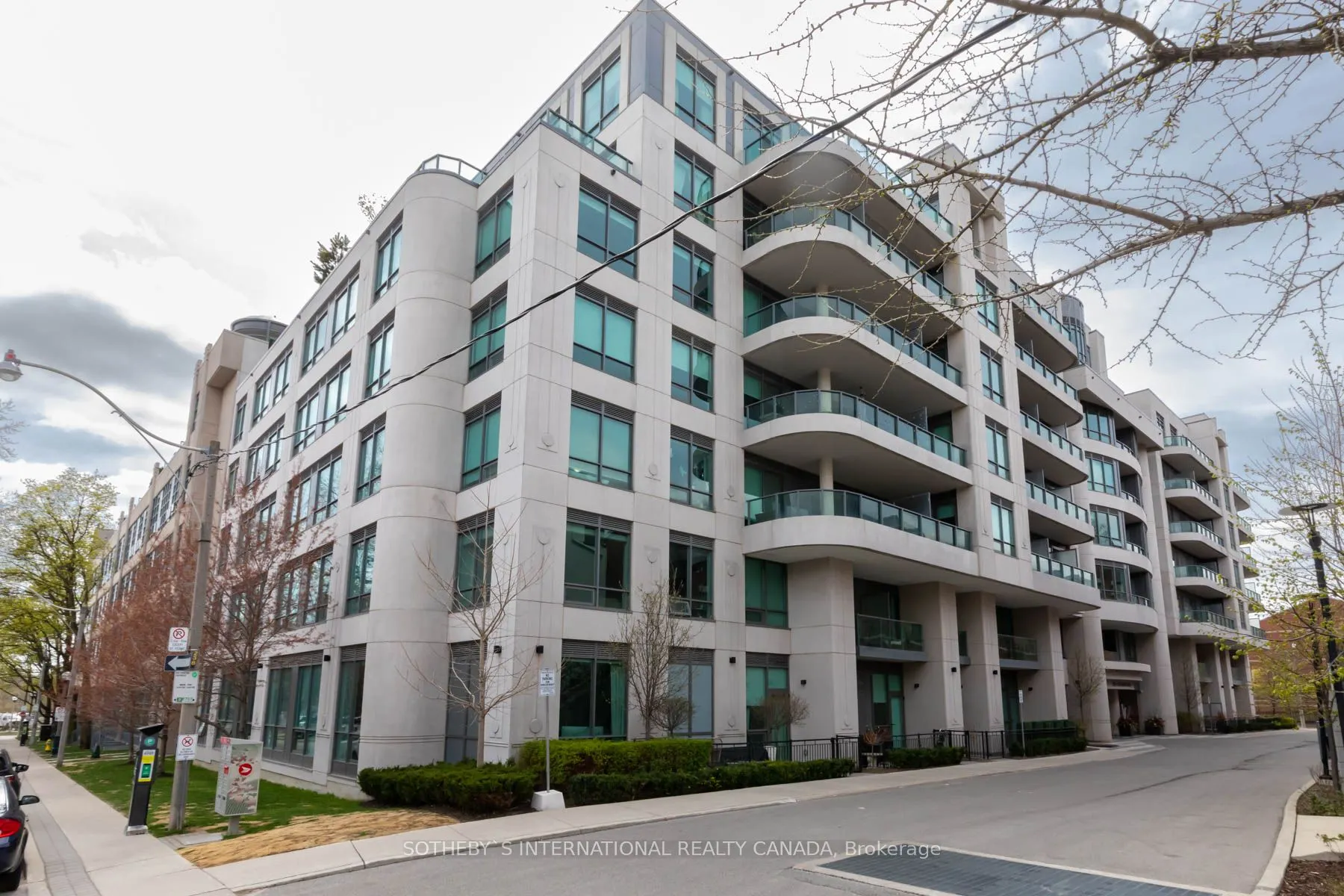 377 Madison Avenue, #424