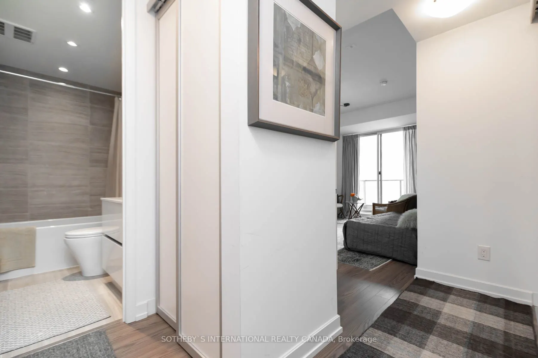 377 Madison Avenue, #424
