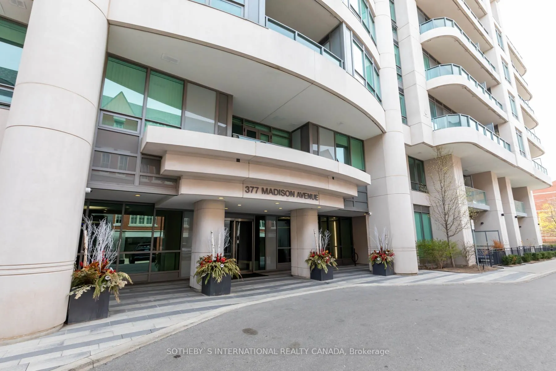 377 Madison Avenue, #424