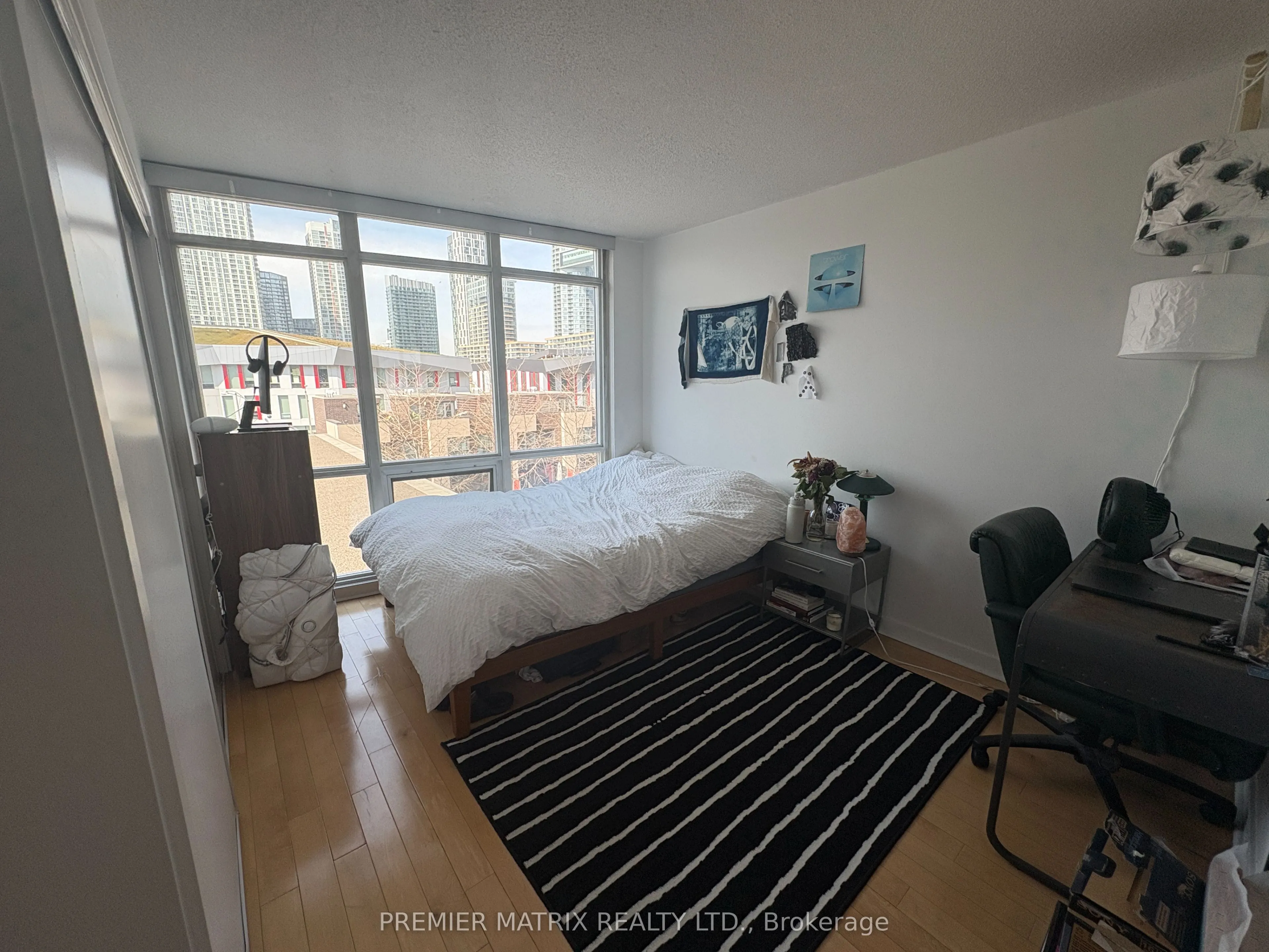 11 Brunel Court, #515