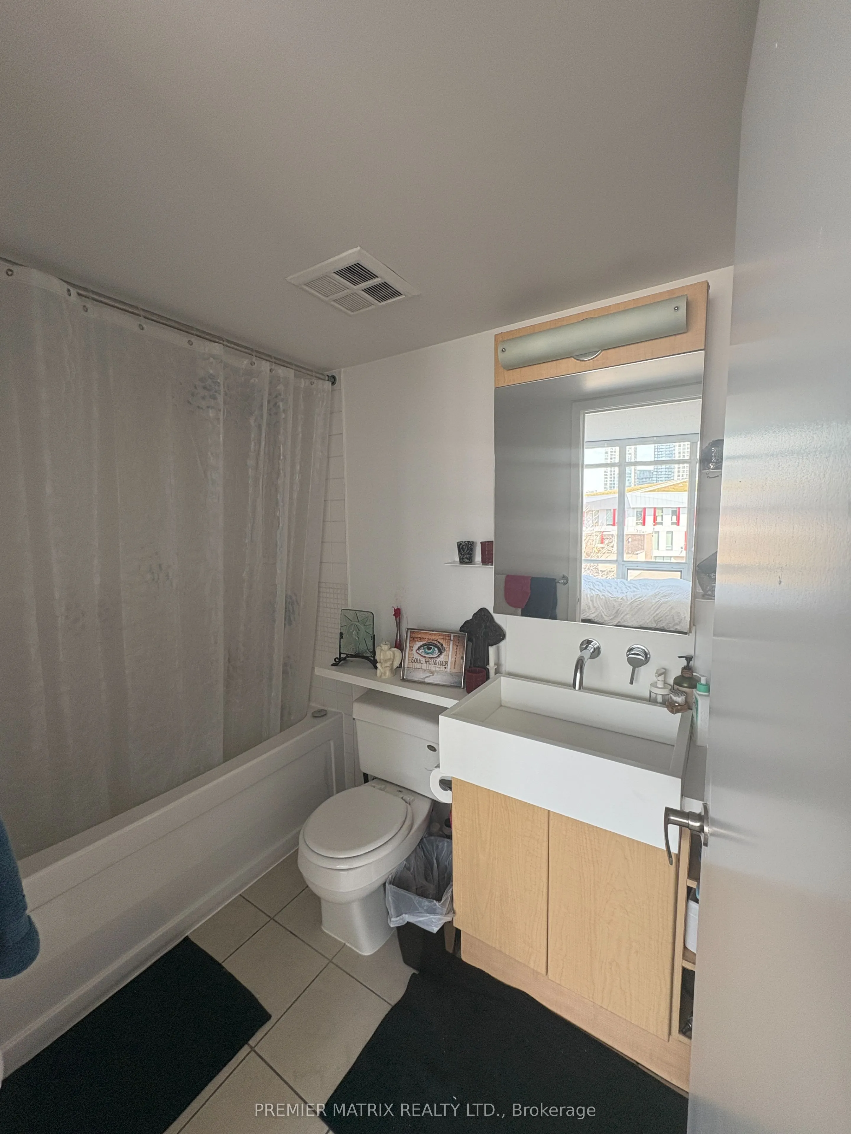 11 Brunel Court, #515