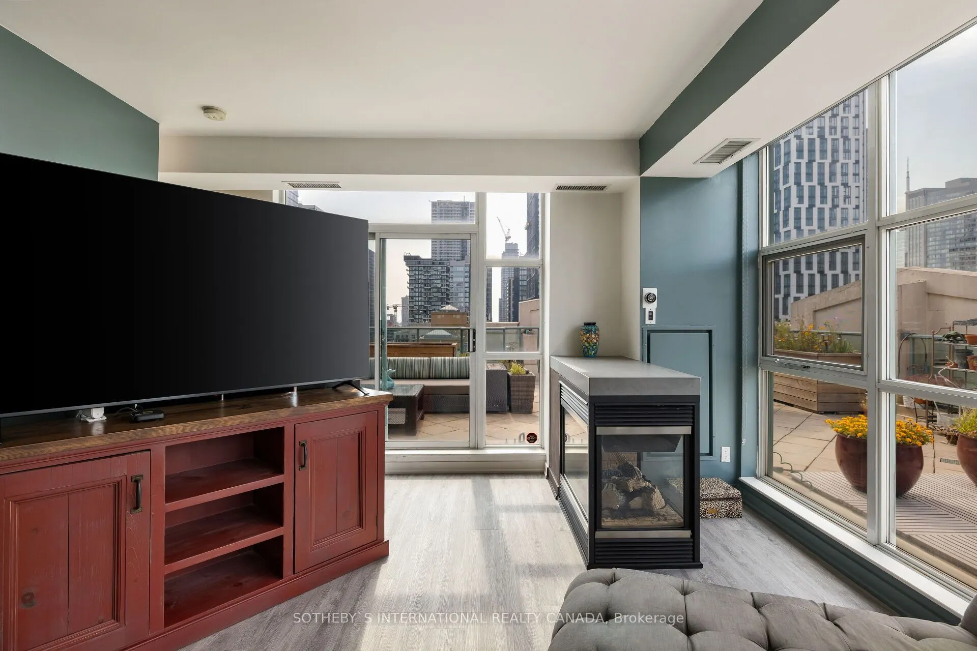 155 Dalhousie Street #PH1
