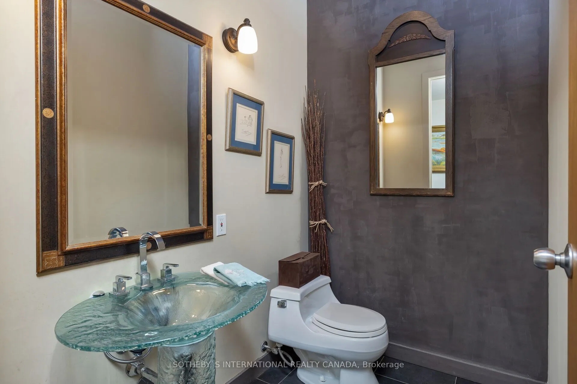 155 Dalhousie Street #PH1