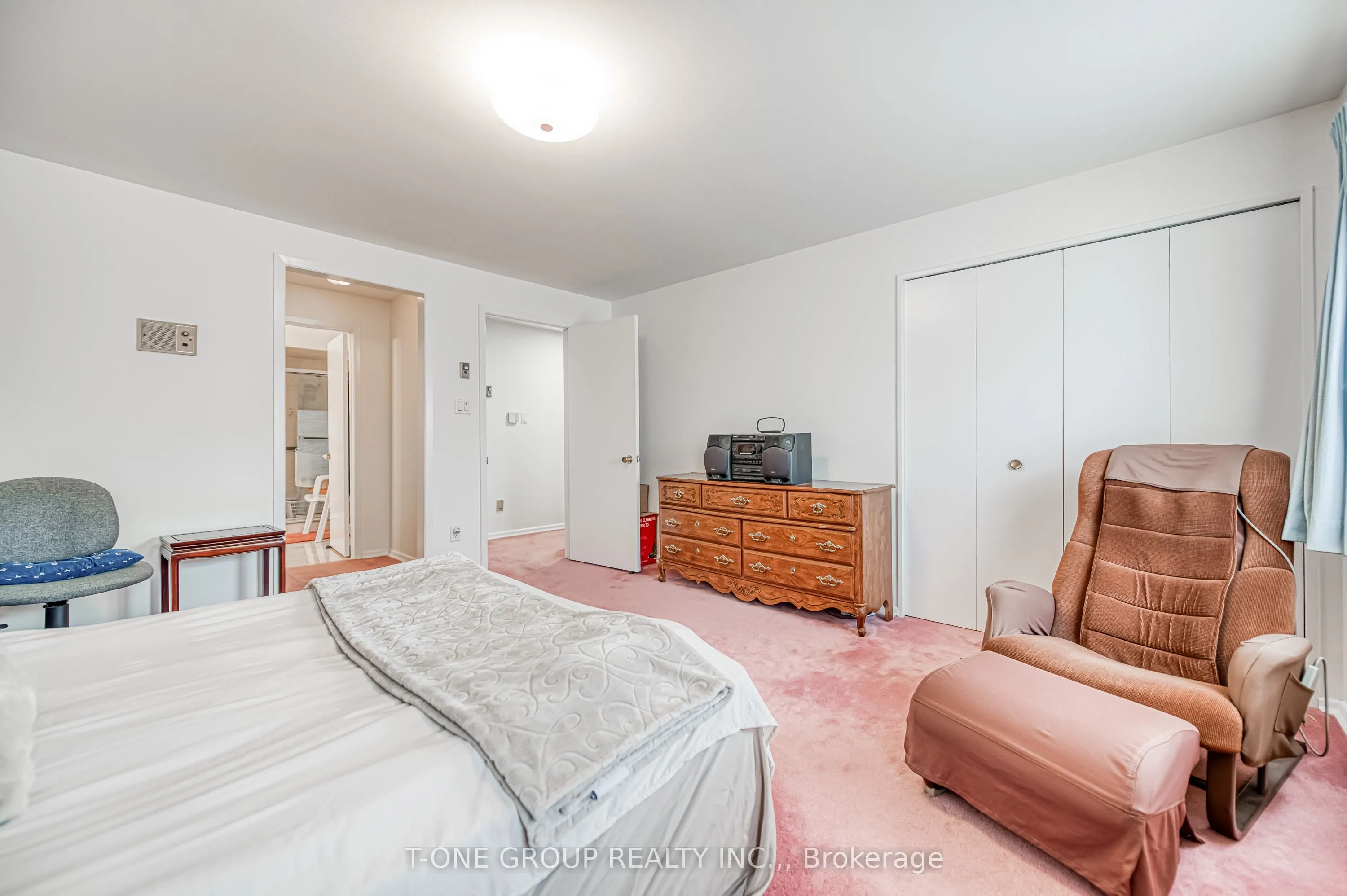 20 Zircon Court