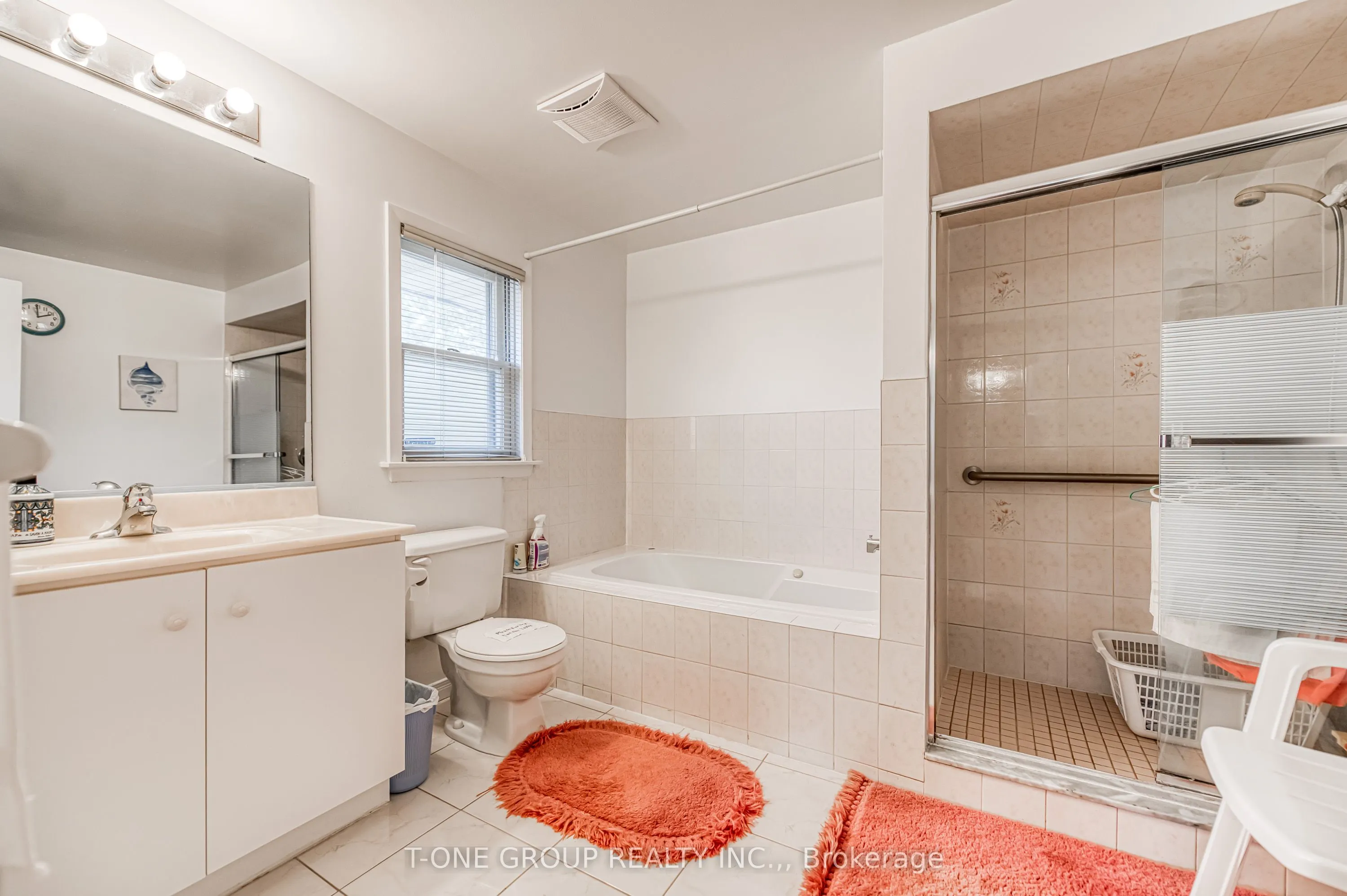 20 Zircon Court