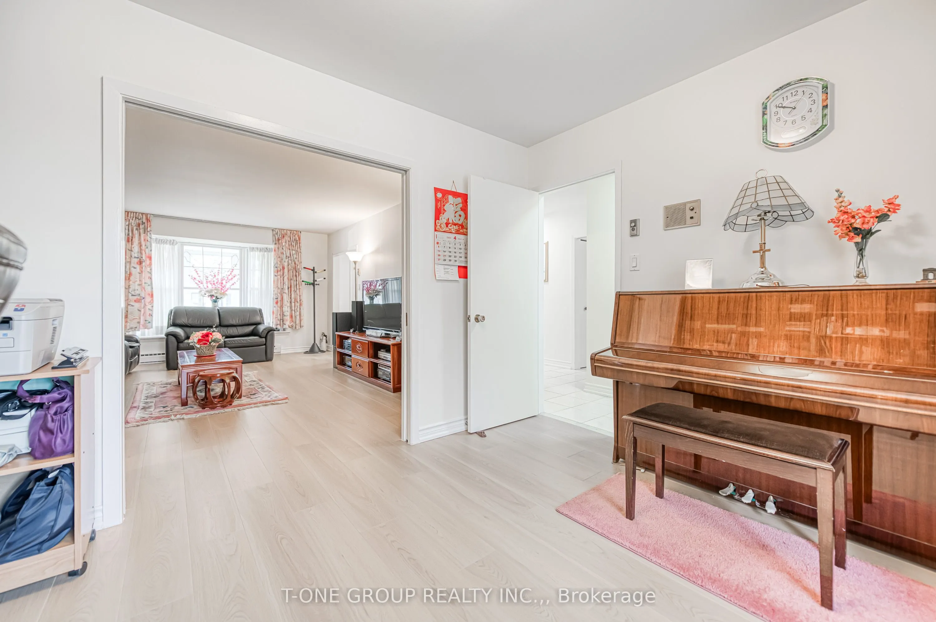 20 Zircon Court