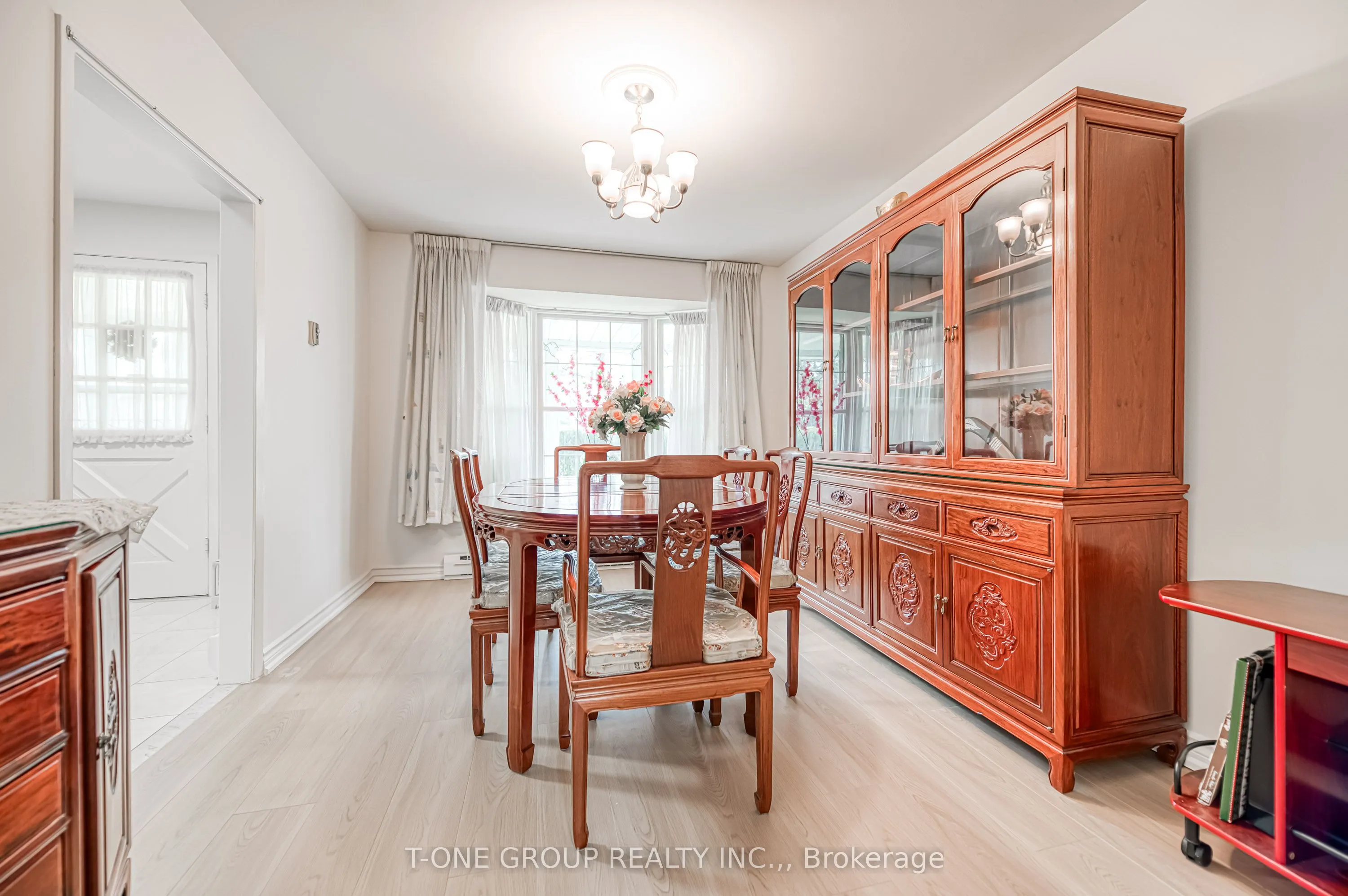 20 Zircon Court