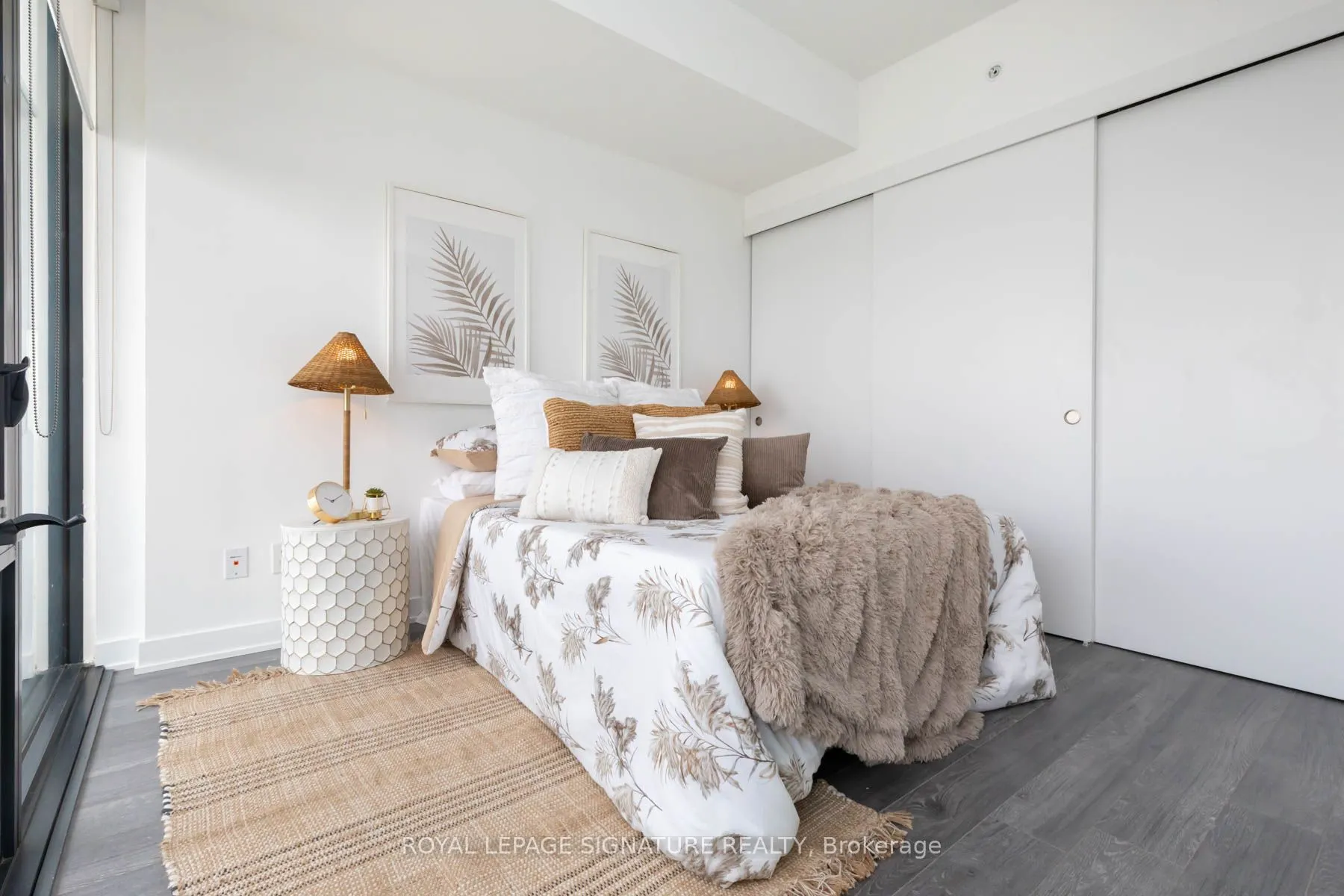 185 Roehampton Avenue #2805