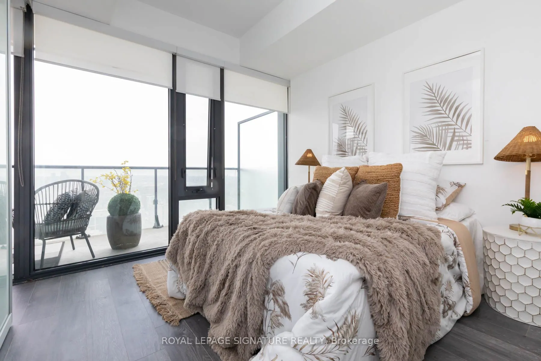 185 Roehampton Avenue #2805