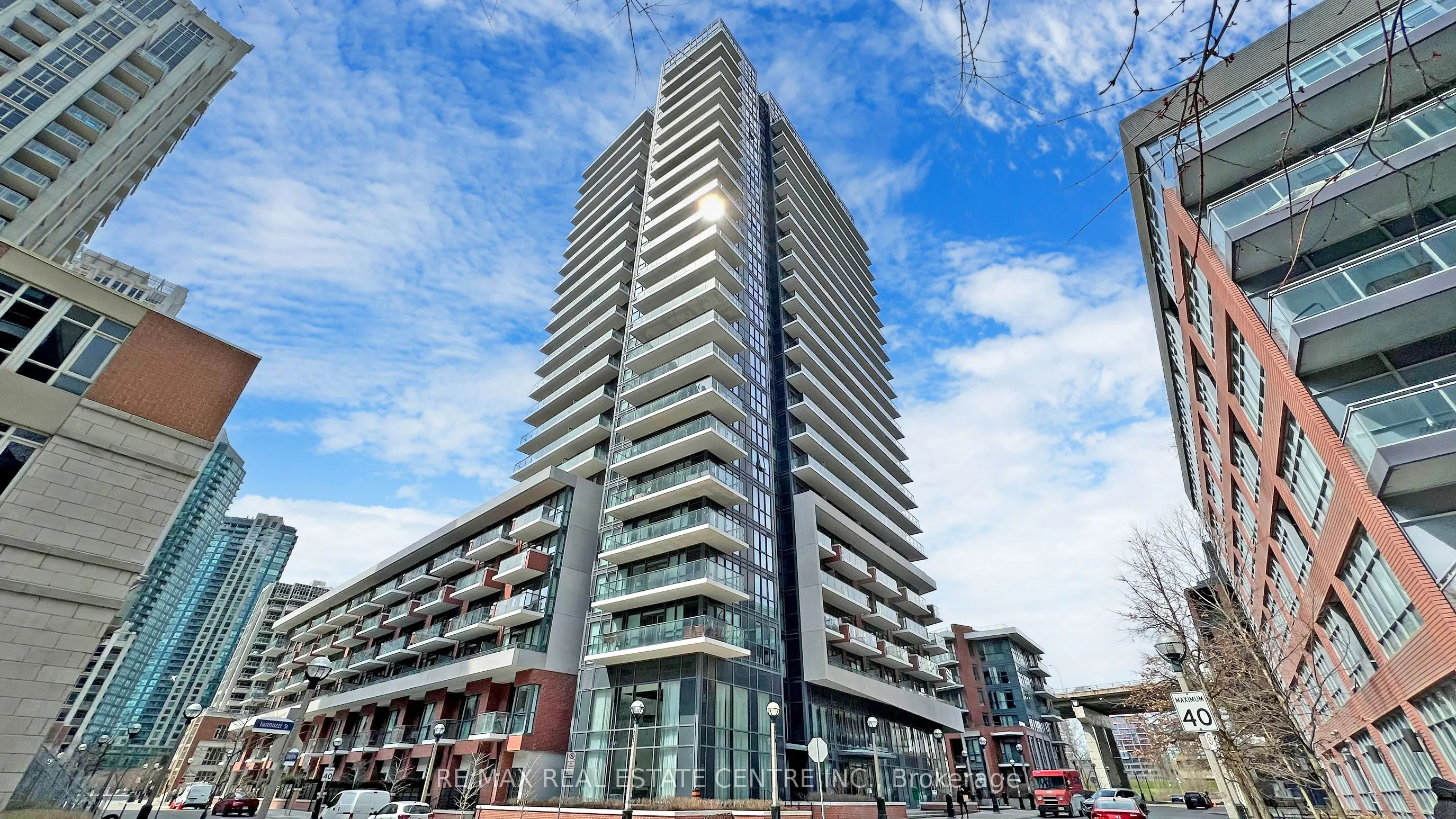 38 Iannuzzi Street, #2506