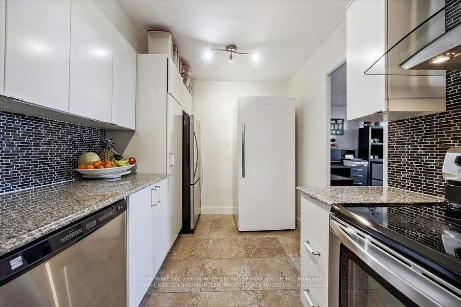 130 Neptune Drive, #607