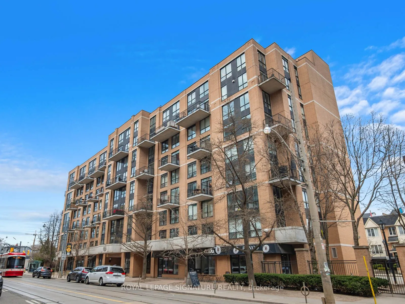 800 King Street W, #609