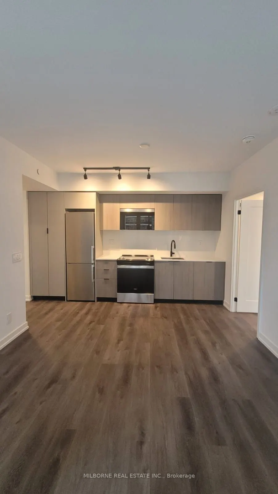 73 Broadway Avenue, #303