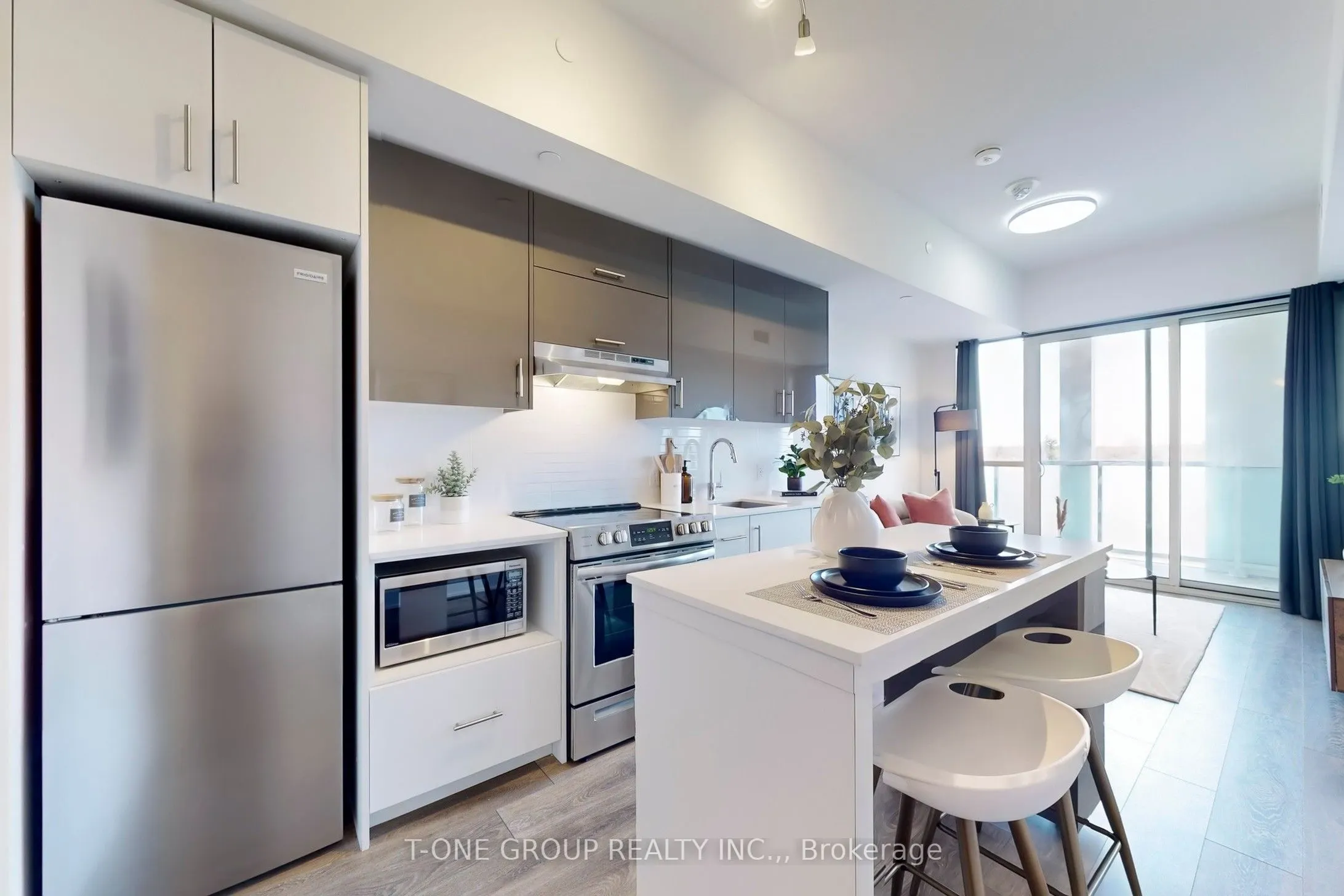 188 Fairview Mall Drive #516