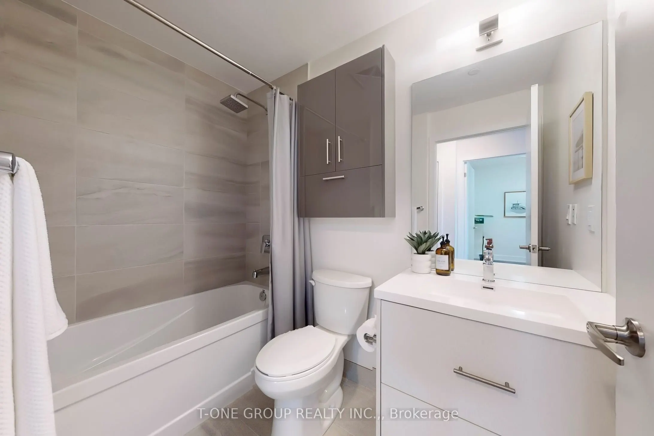 188 Fairview Mall Drive #516