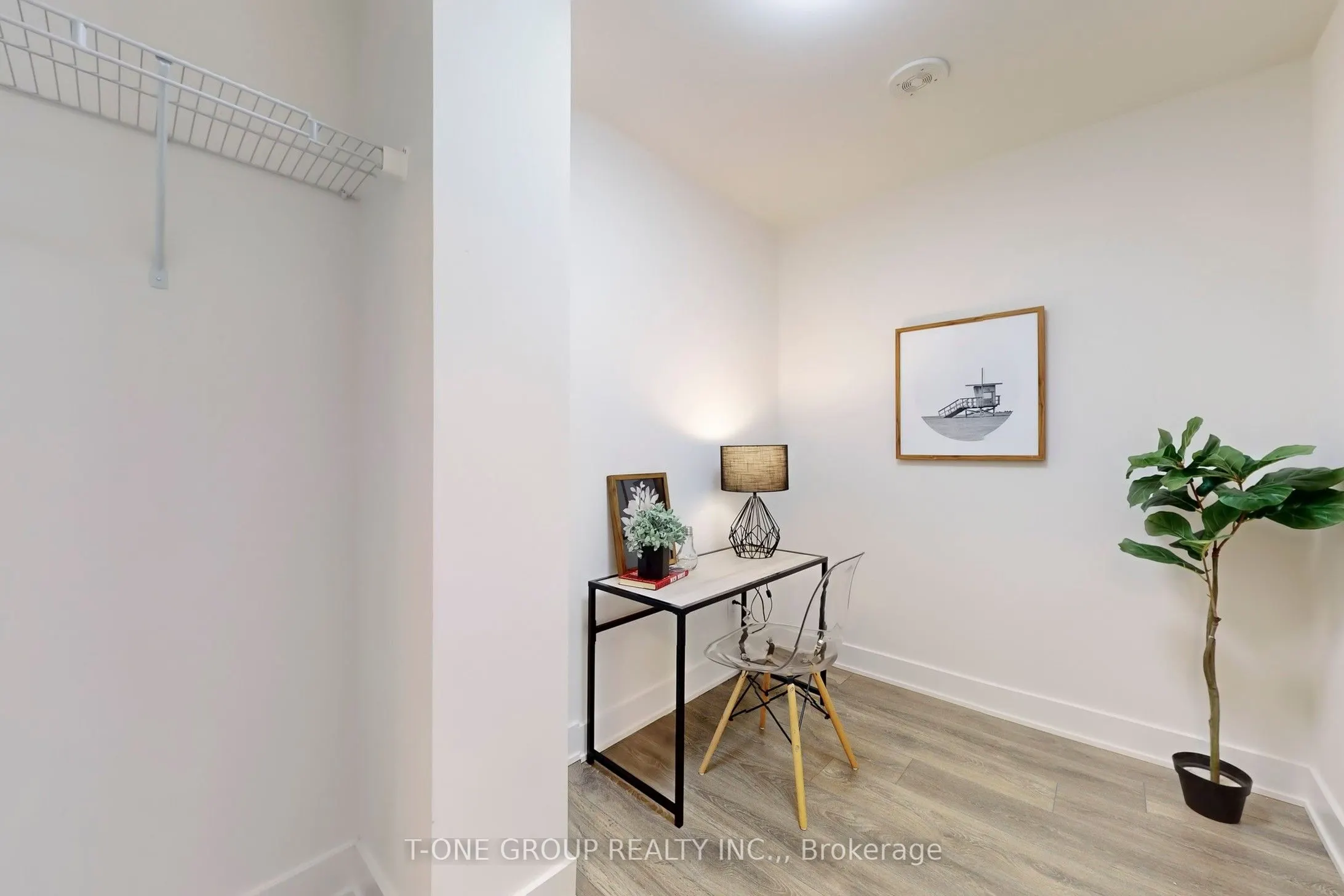 188 Fairview Mall Drive #516